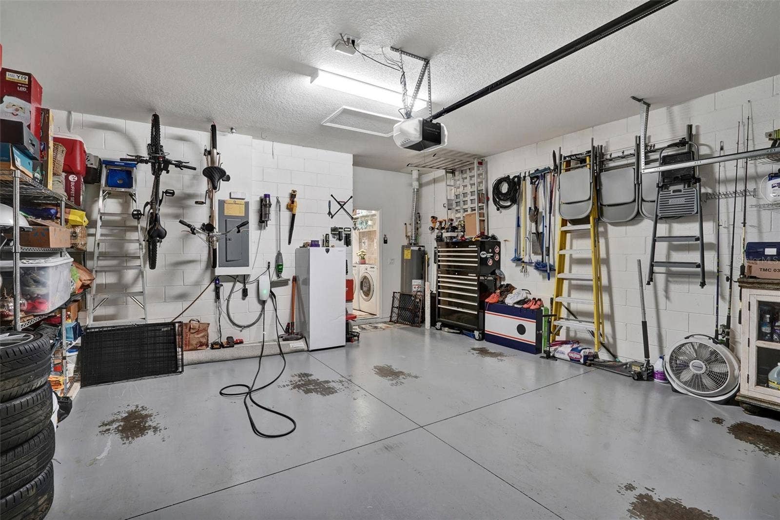 8111 PACIFIC LOON STREET, Winter Garden, FL 34787 Garage