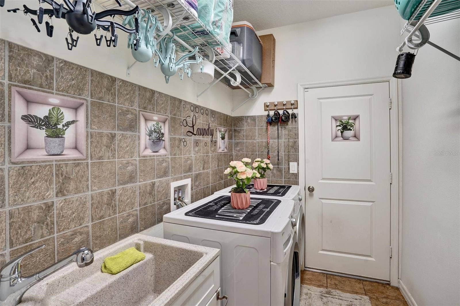 8111 PACIFIC LOON STREET, Winter Garden, FL 34787 Laundry Room