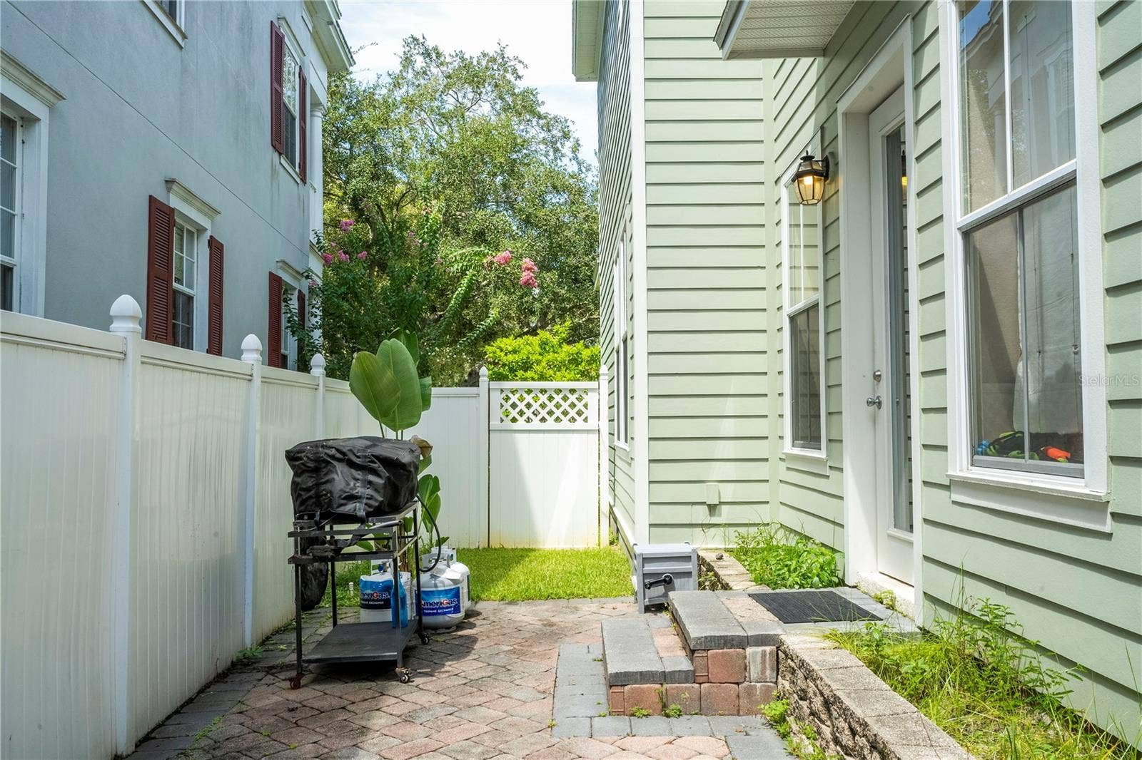 1555 HANKS AVENUE, Orlando, FL 32814