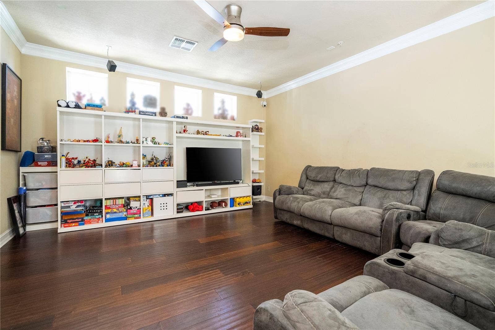 1555 HANKS AVENUE, Orlando, FL 32814