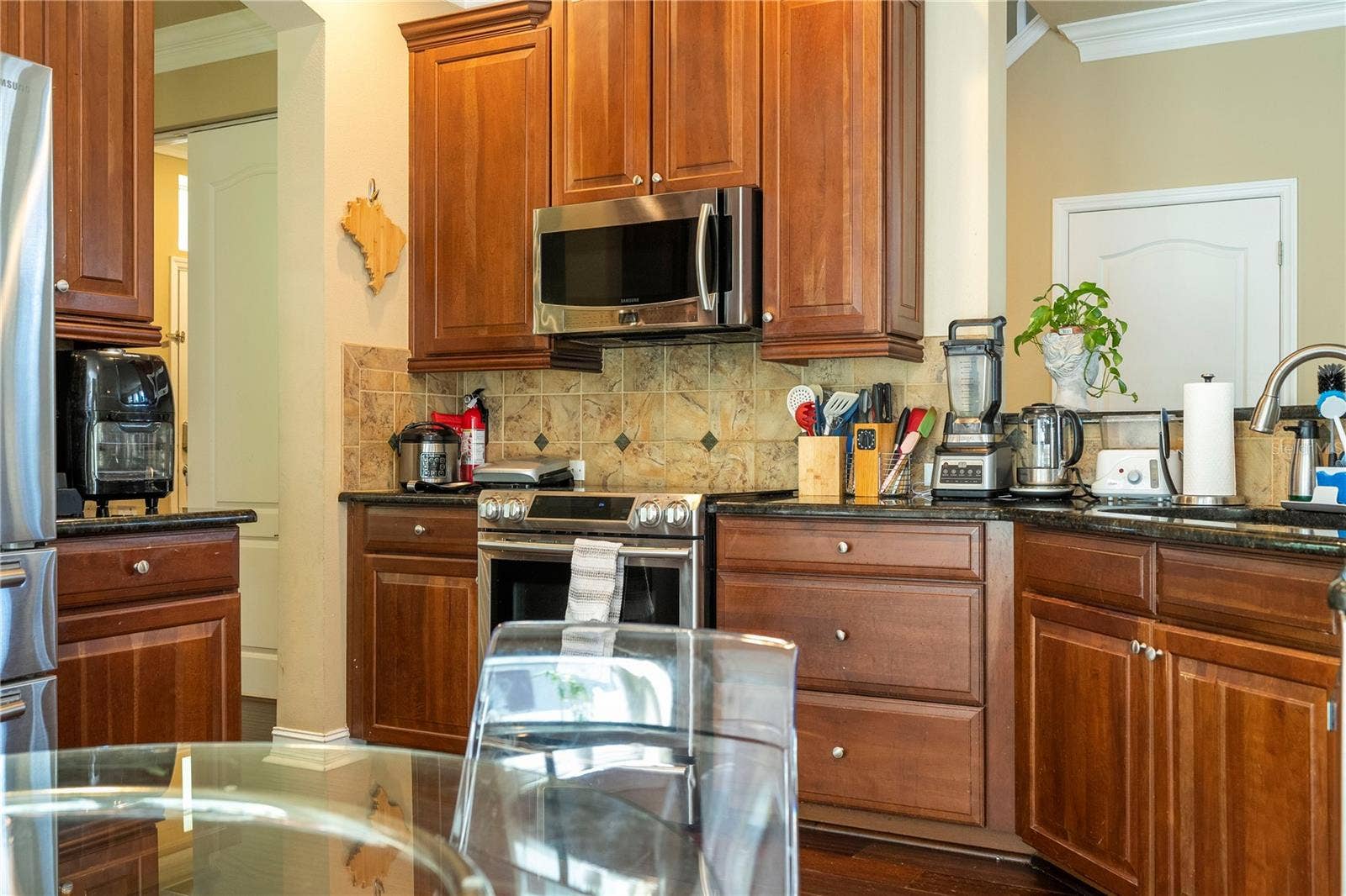 1555 HANKS AVENUE, Orlando, FL 32814