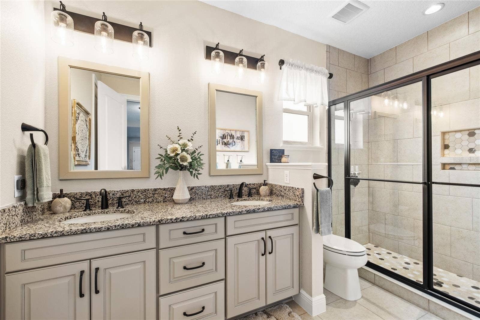 15475 SHOREBIRD LANE, Winter Garden, FL 34787 Guest Bathroom