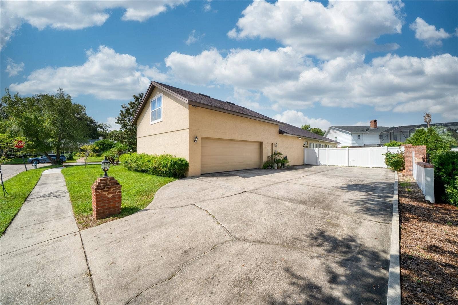 2335 FOREST CLUB DRIVE, Orlando, FL 32804 2 car garage plus driveway parking.