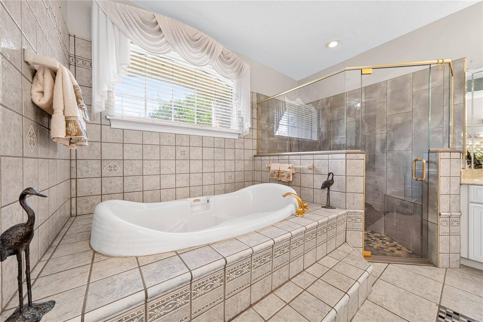 2335 FOREST CLUB DRIVE, Orlando, FL 32804 2335 FOREST CLUB DRIVE, Orlando, FL 32804