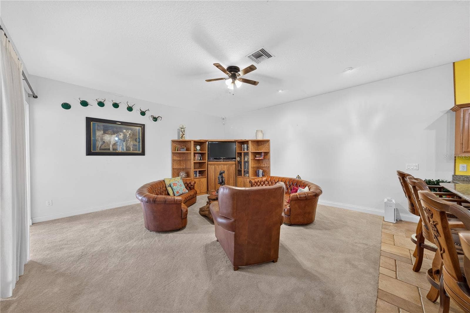 2335 FOREST CLUB DRIVE, Orlando, FL 32804 Family room.