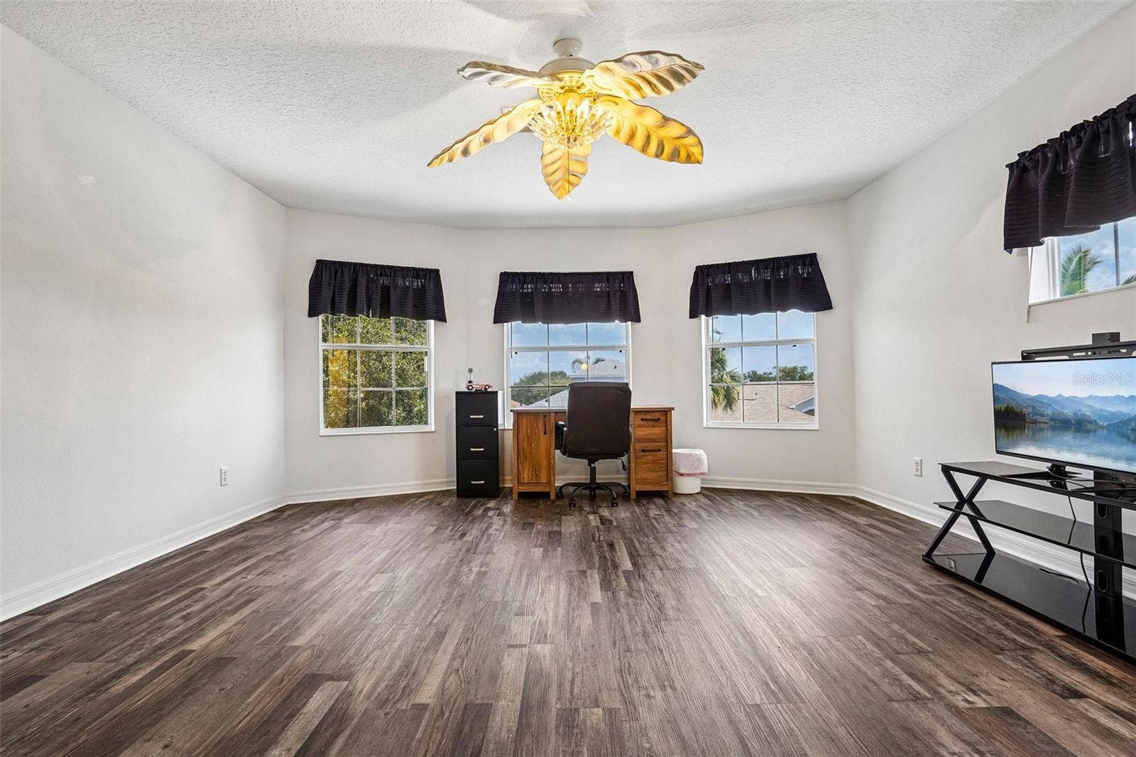 5964 BRITTANIA BOULEVARD, Tavares, FL 32778 5964 BRITTANIA BOULEVARD, Tavares, FL 32778
