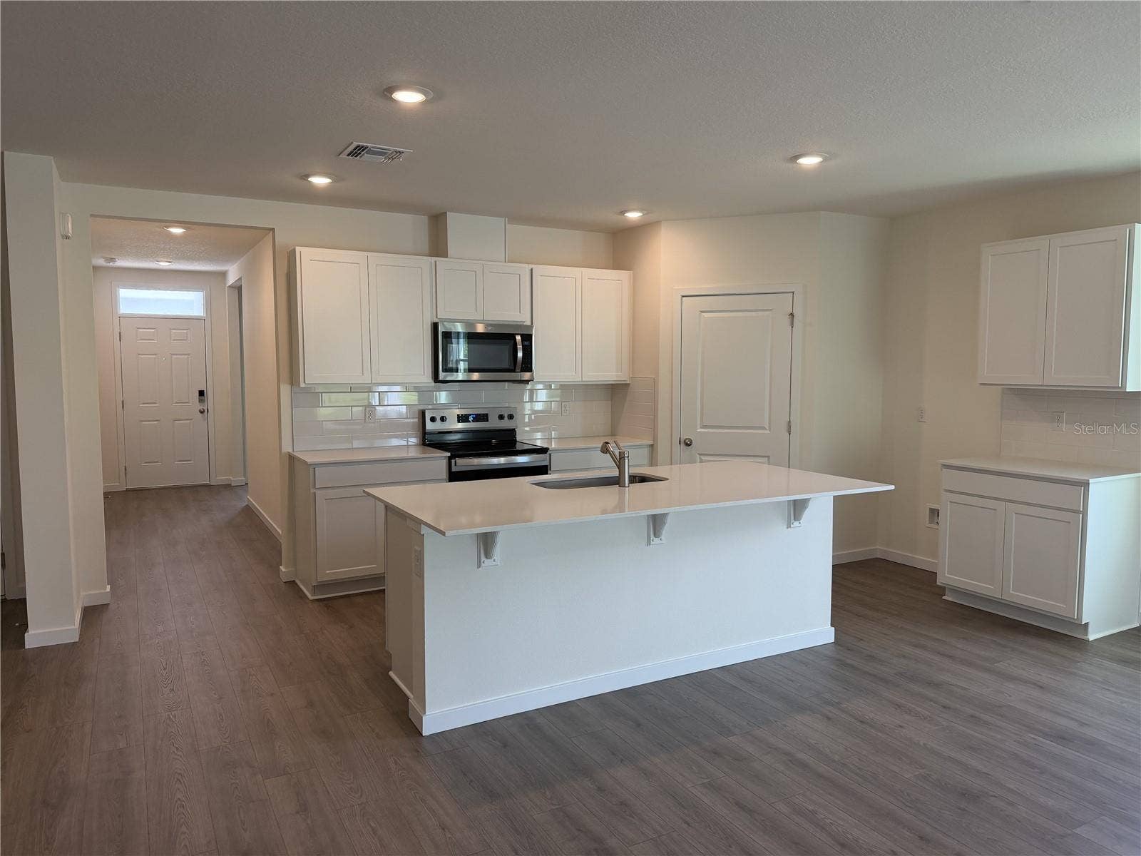1049 CHAMPION RIDGE DRIVE, Daytona Beach, FL 32124