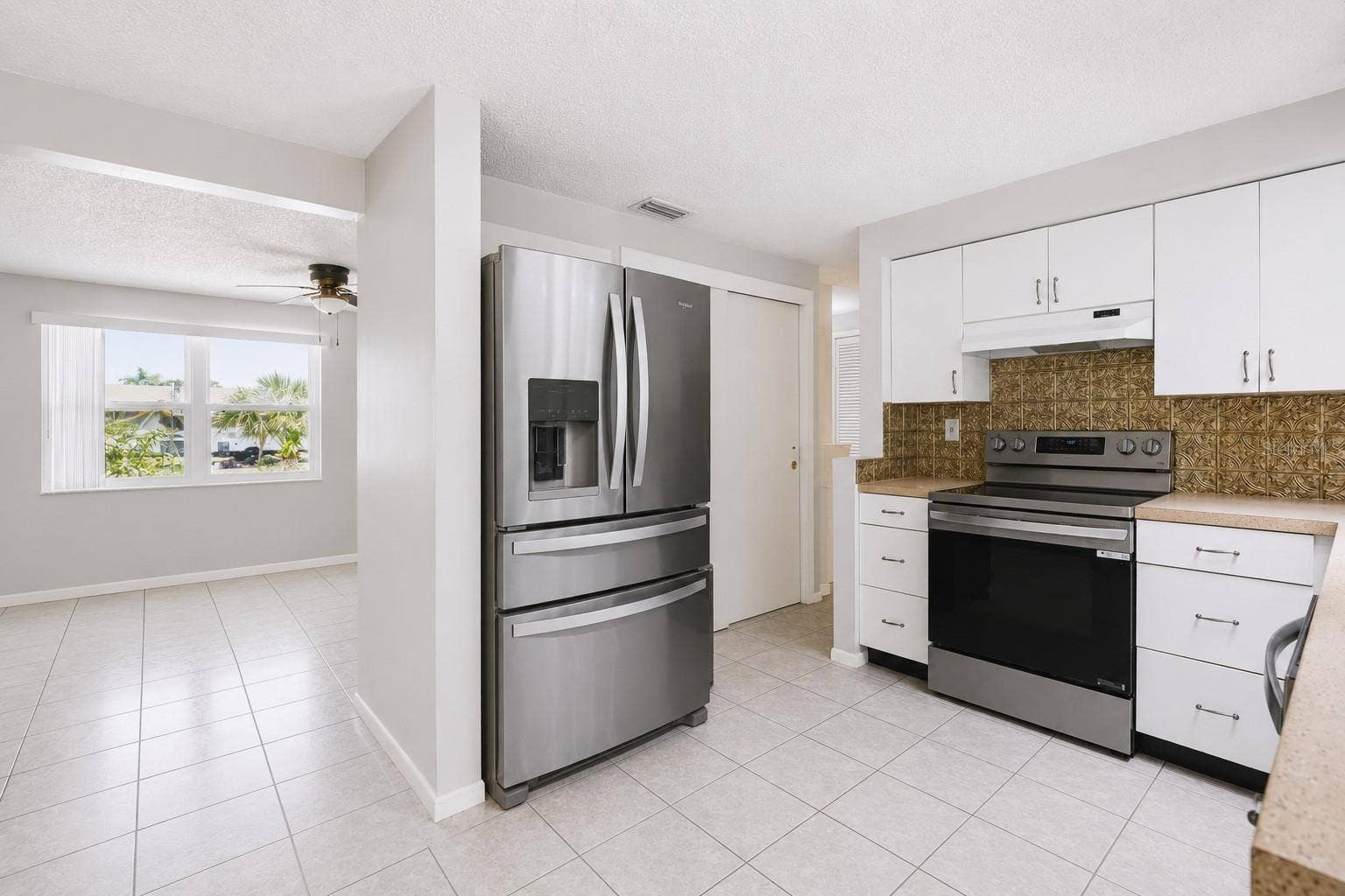 3302 ROCK ROYAL DRIVE, Holiday, FL 34691