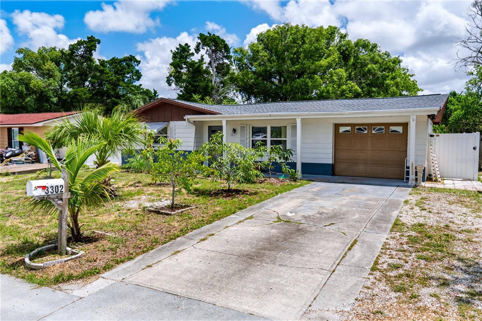 3302 ROCK ROYAL DRIVE, Holiday, FL 34691
