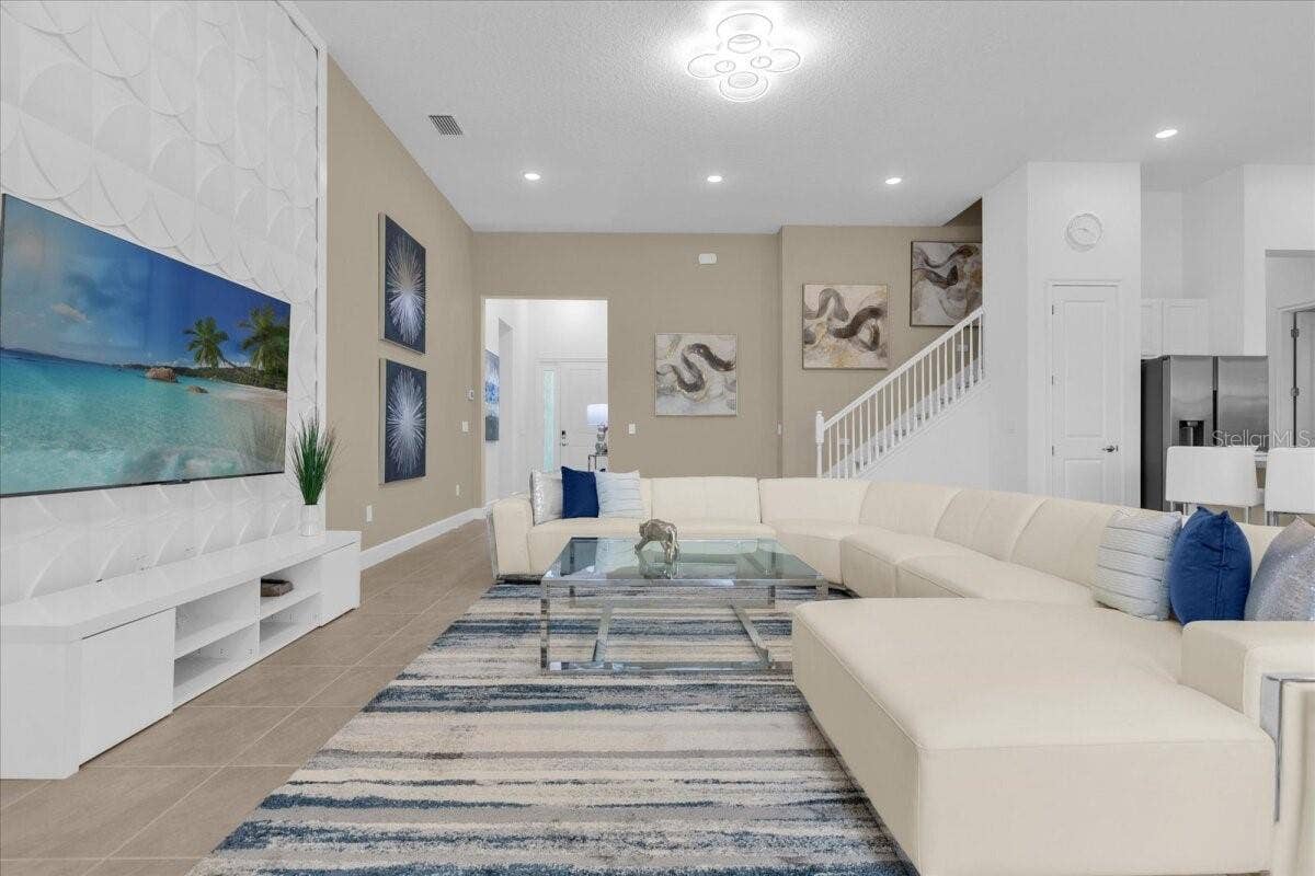 5830 HIGH SEAS DRIVE, Orlando, FL 32821 Living Room