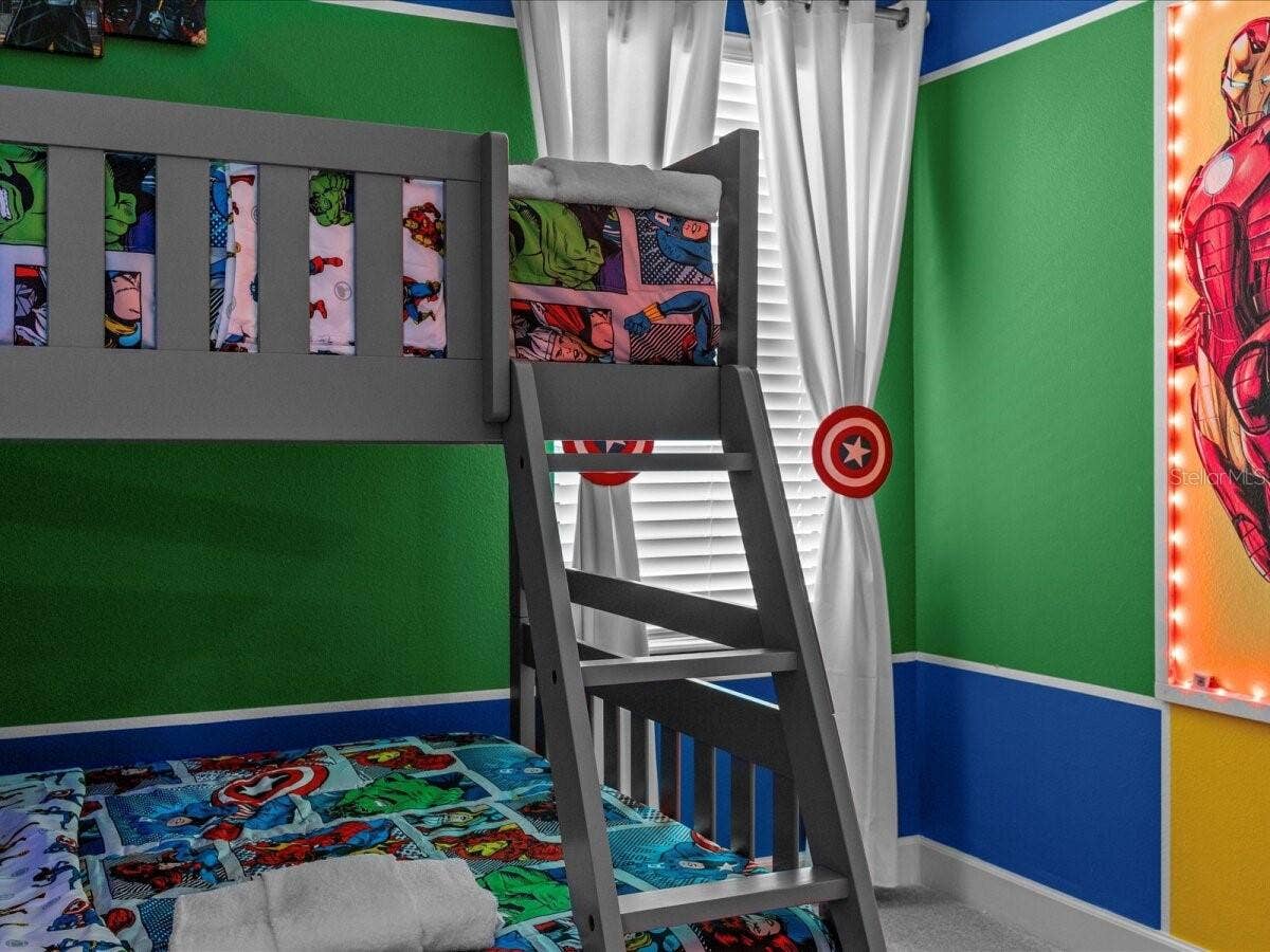 5830 HIGH SEAS DRIVE, Orlando, FL 32821 Themed bedroom - Avengers