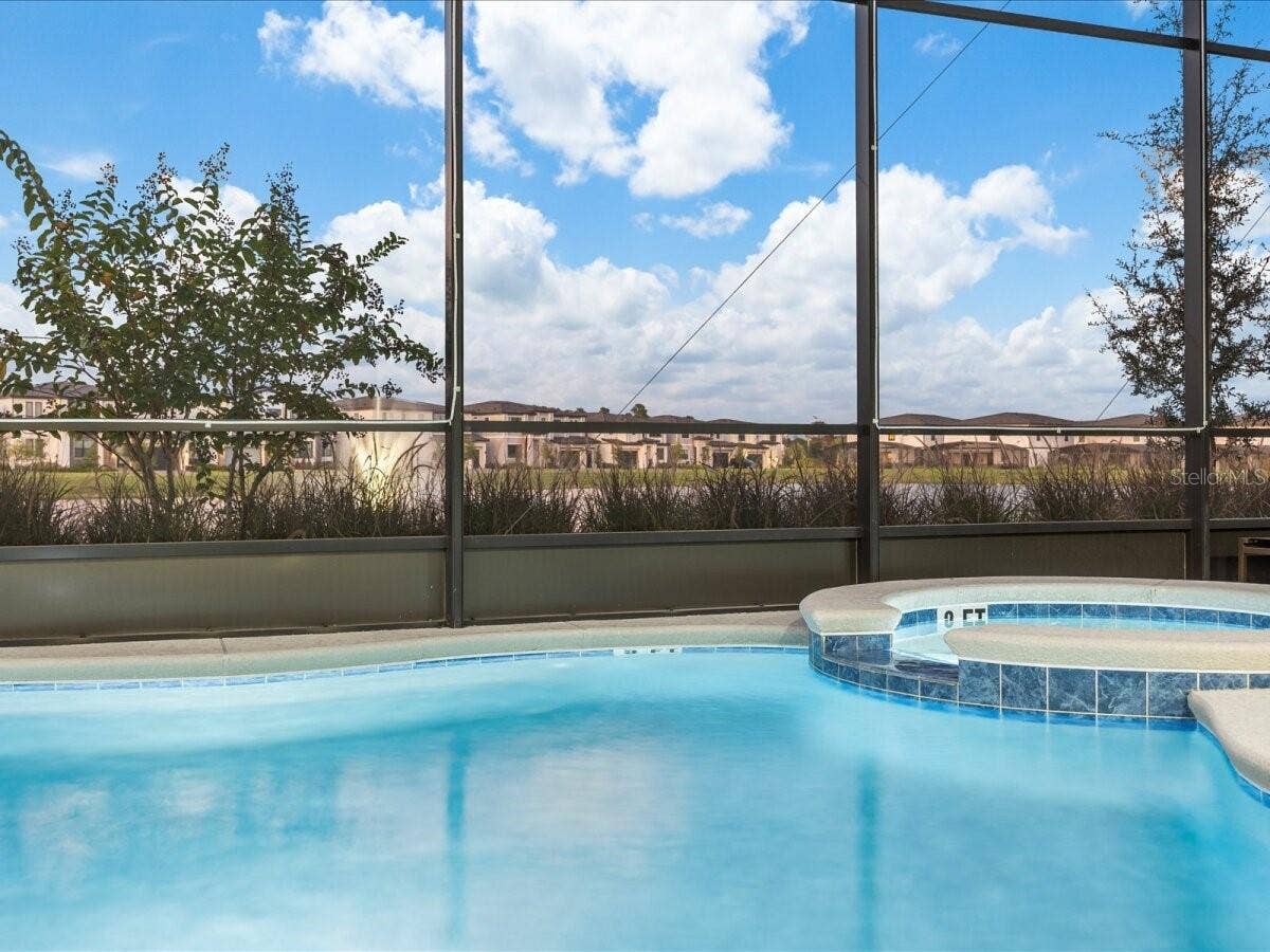 5830 HIGH SEAS DRIVE, Orlando, FL 32821 Pool + SPA with LED lights