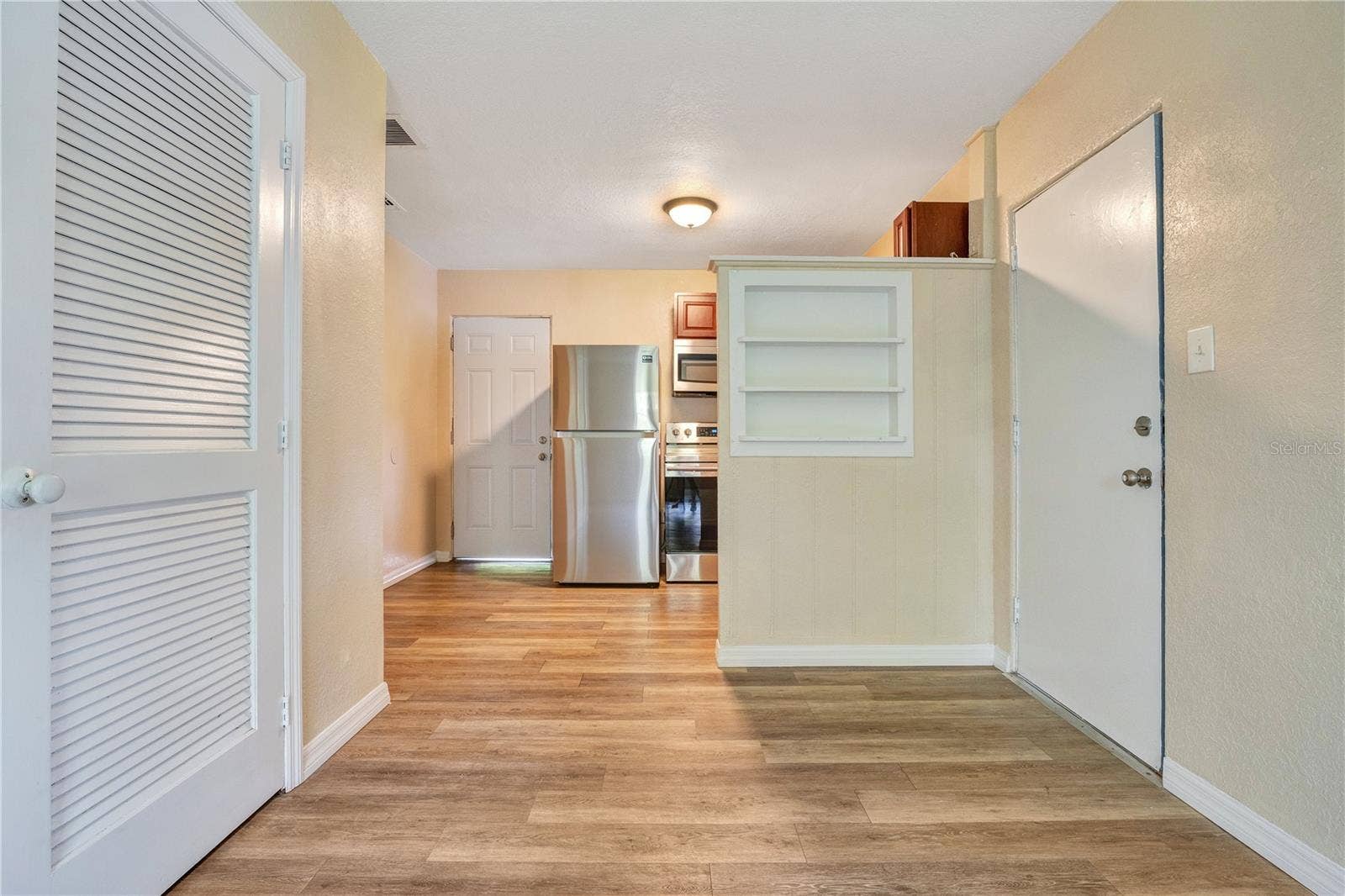 2183 CRANDON AVENUE, Winter Park, FL 32789 Second Floor Unit