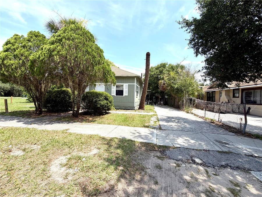 Property photo for 209 AVENUE C NE, Winter Haven, FL