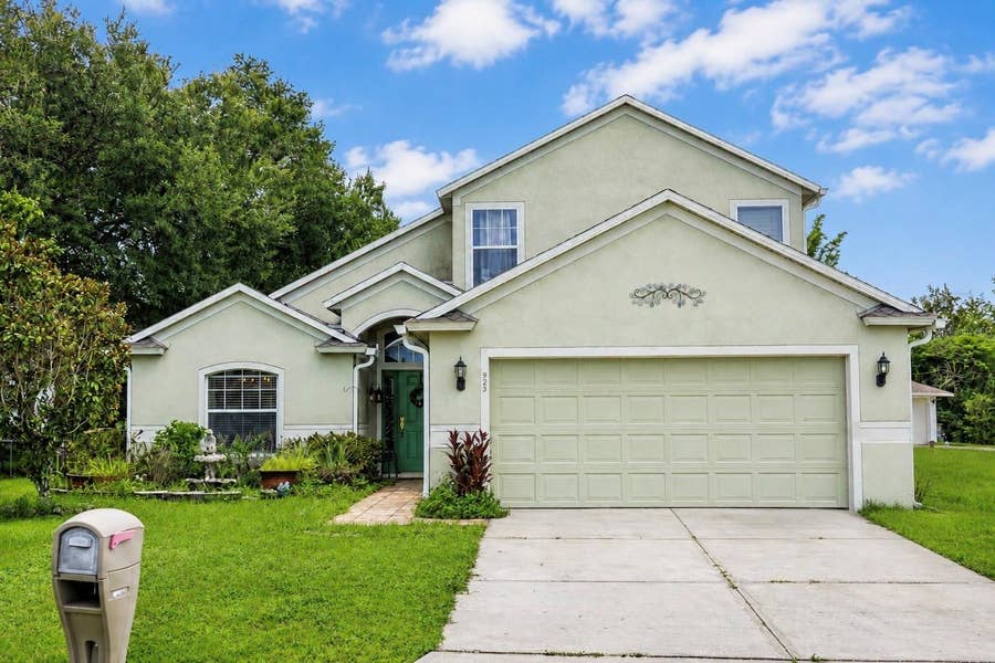 Property photo for 925 STOCKPORT DRIVE, Kissimmee, FL