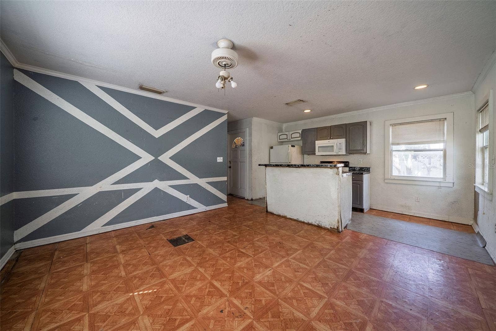 813 GREENWOOD STREET, Orlando, FL 32801 813 GREENWOOD STREET, Orlando, FL 32801