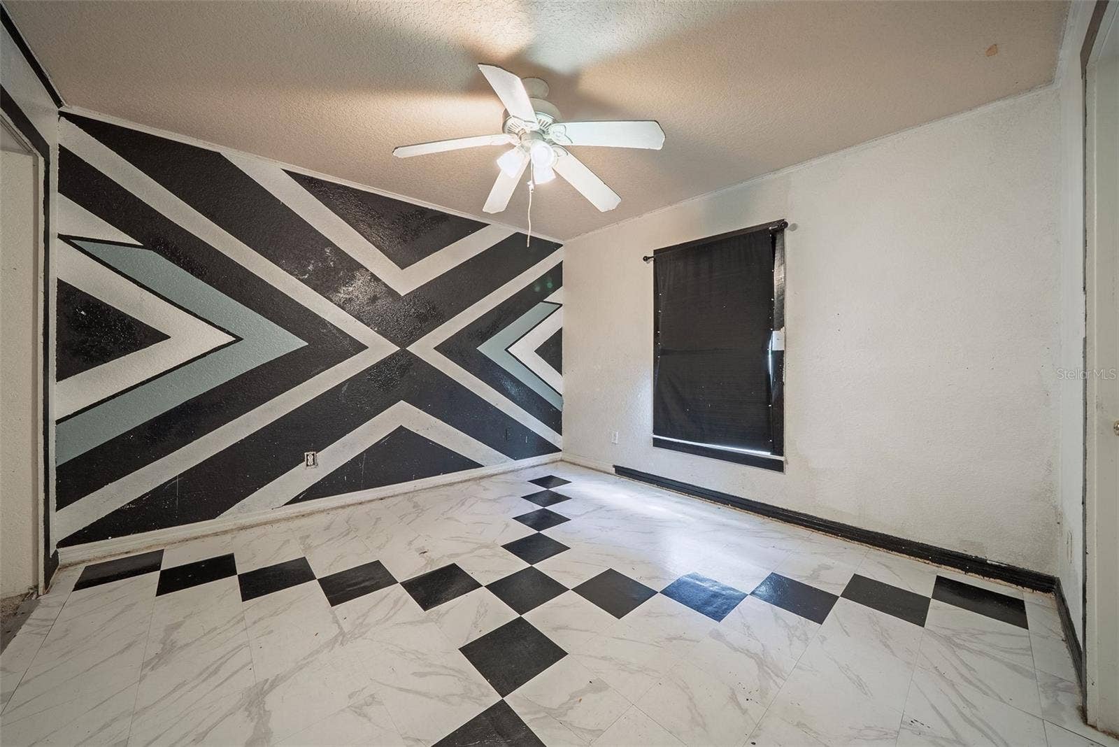 813 GREENWOOD STREET, Orlando, FL 32801 813 GREENWOOD STREET, Orlando, FL 32801
