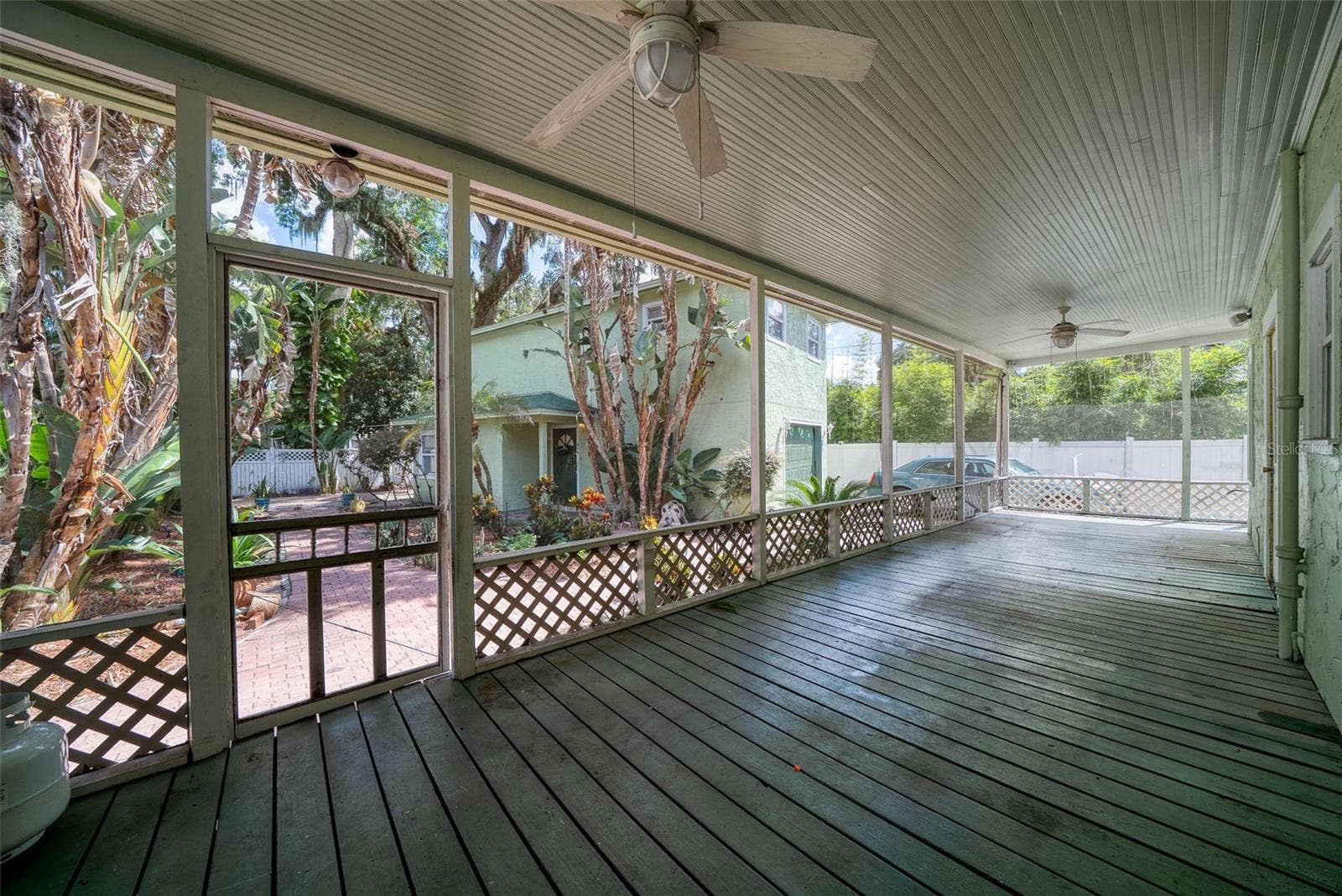 813 GREENWOOD STREET, Orlando, FL 32801 813 GREENWOOD STREET, Orlando, FL 32801