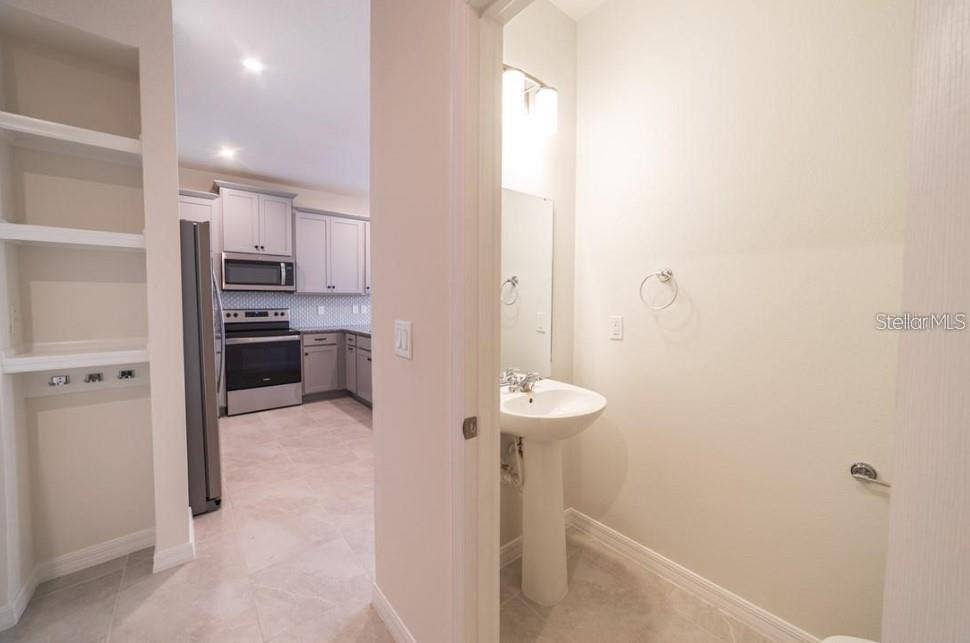 8860 HERENCIA ALLEY, Windermere, FL 34786 8860 HERENCIA ALLEY, Windermere, FL 34786