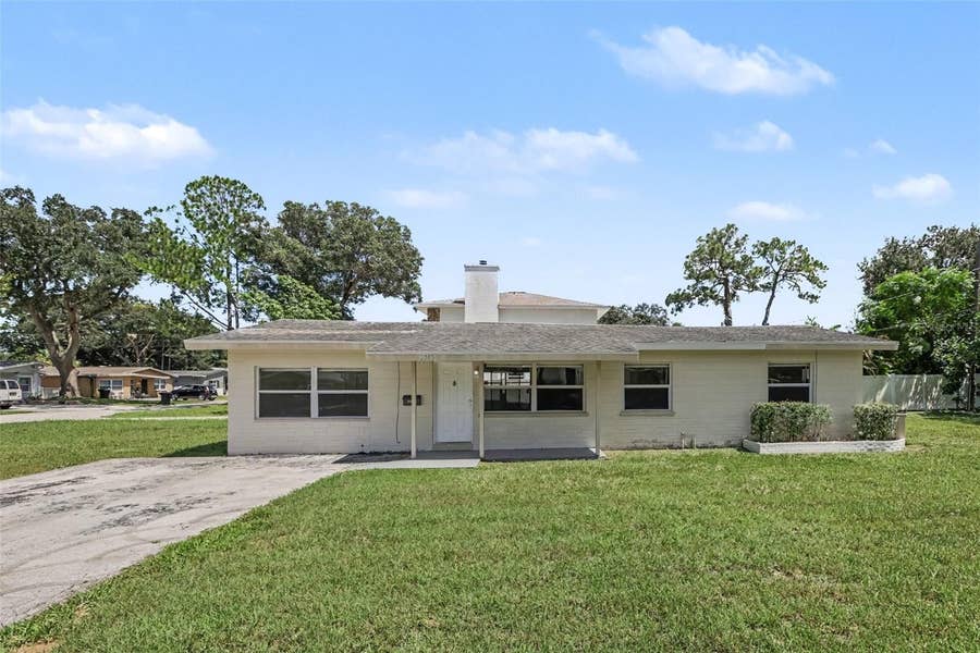Property photo for 5585 ATLANTIC AVENUE N, St Petersburg, FL