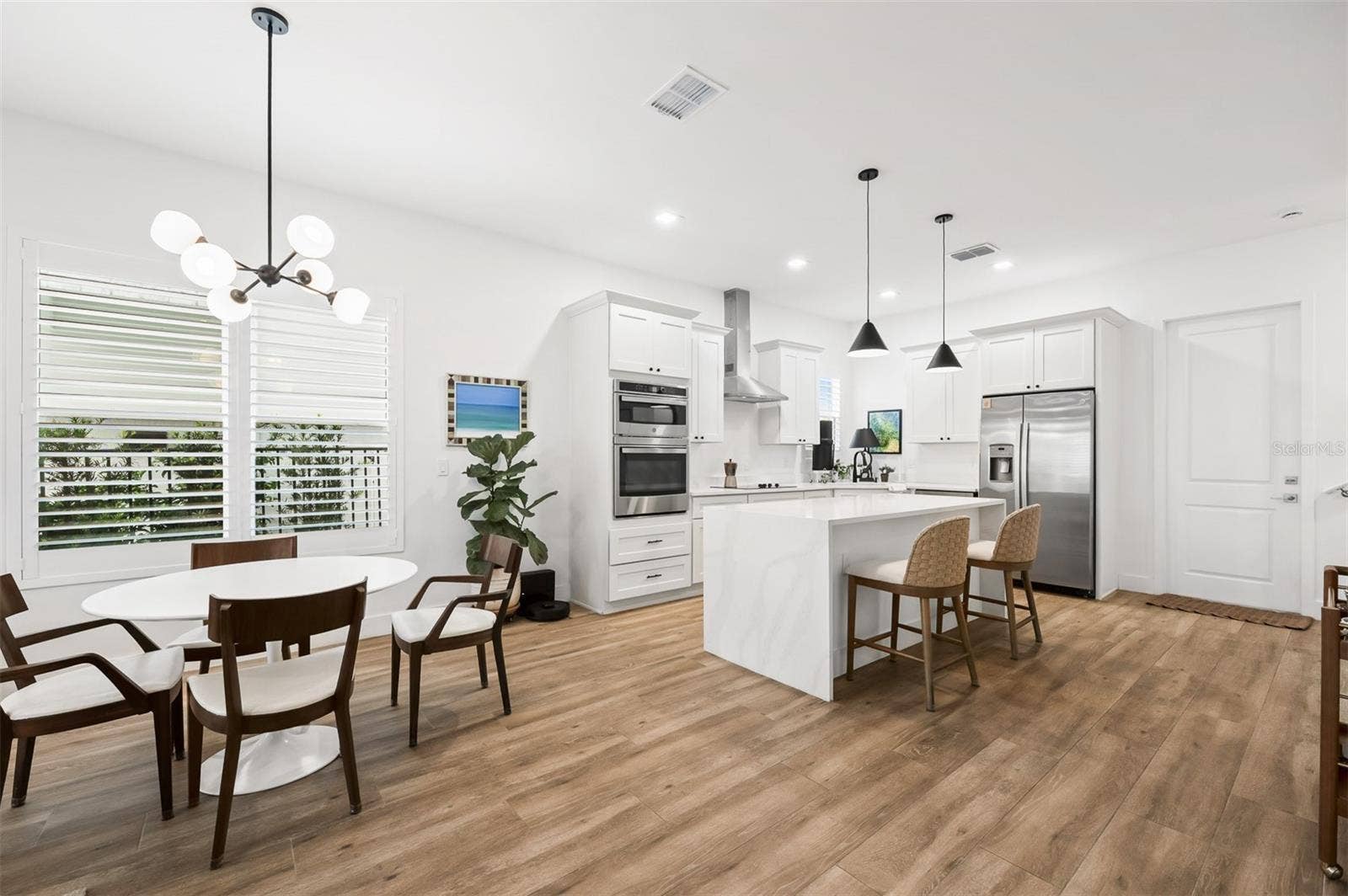 523 W PRINCETON STREET, Orlando, FL 32804 523 W PRINCETON STREET, Orlando, FL 32804
