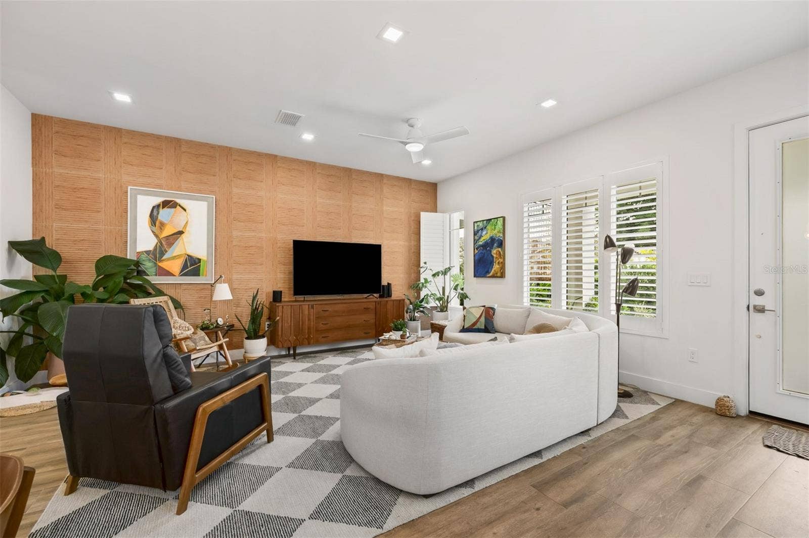 523 W PRINCETON STREET, Orlando, FL 32804 523 W PRINCETON STREET, Orlando, FL 32804