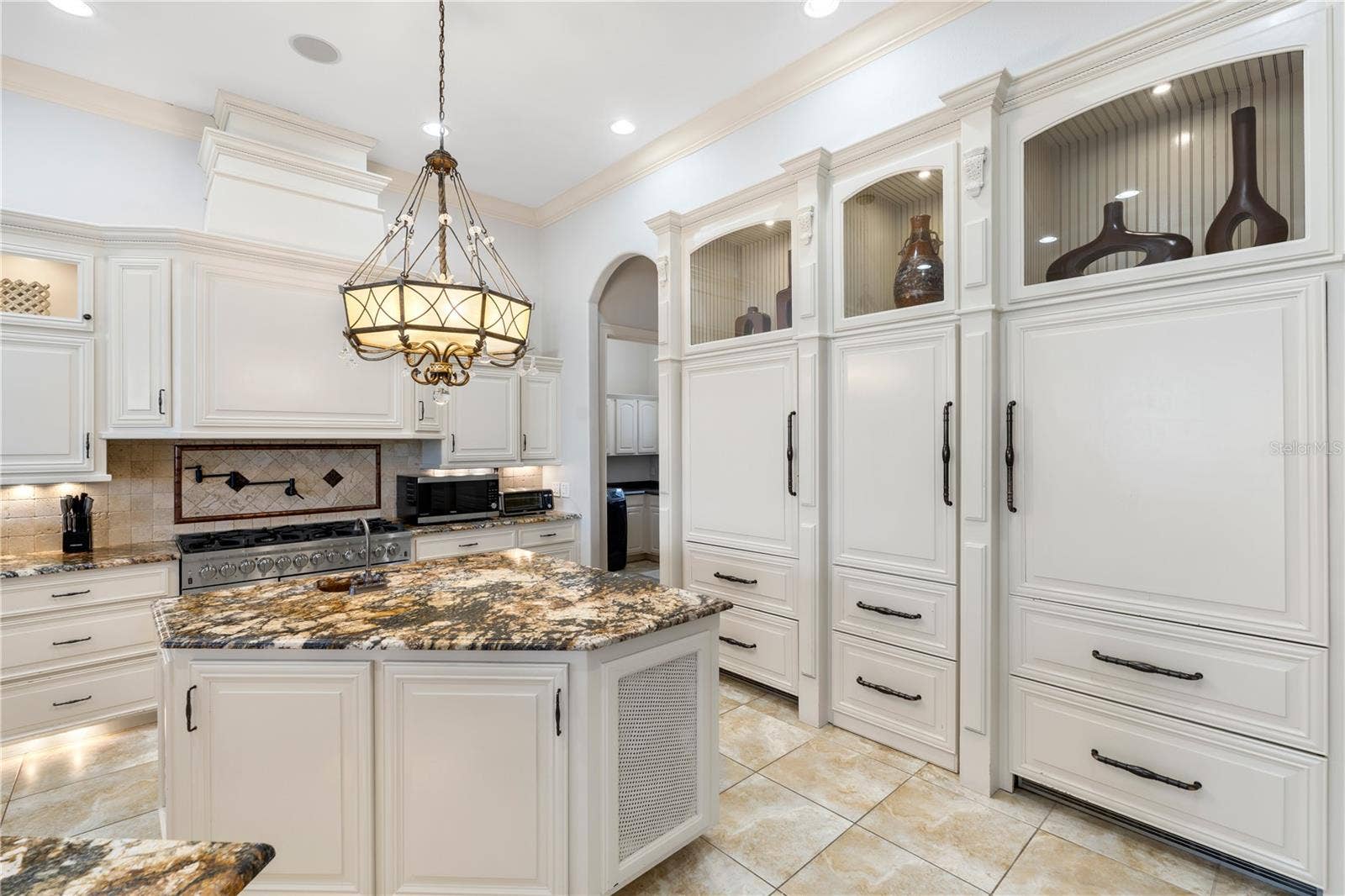 7829 PALMILLA COURT, Kissimmee, FL 34747 7829 PALMILLA COURT, Kissimmee, FL 34747