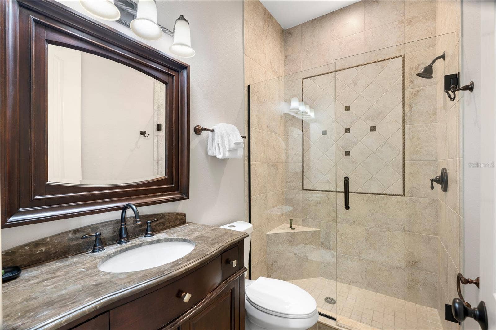 7829 PALMILLA COURT, Kissimmee, FL 34747 7829 PALMILLA COURT, Kissimmee, FL 34747