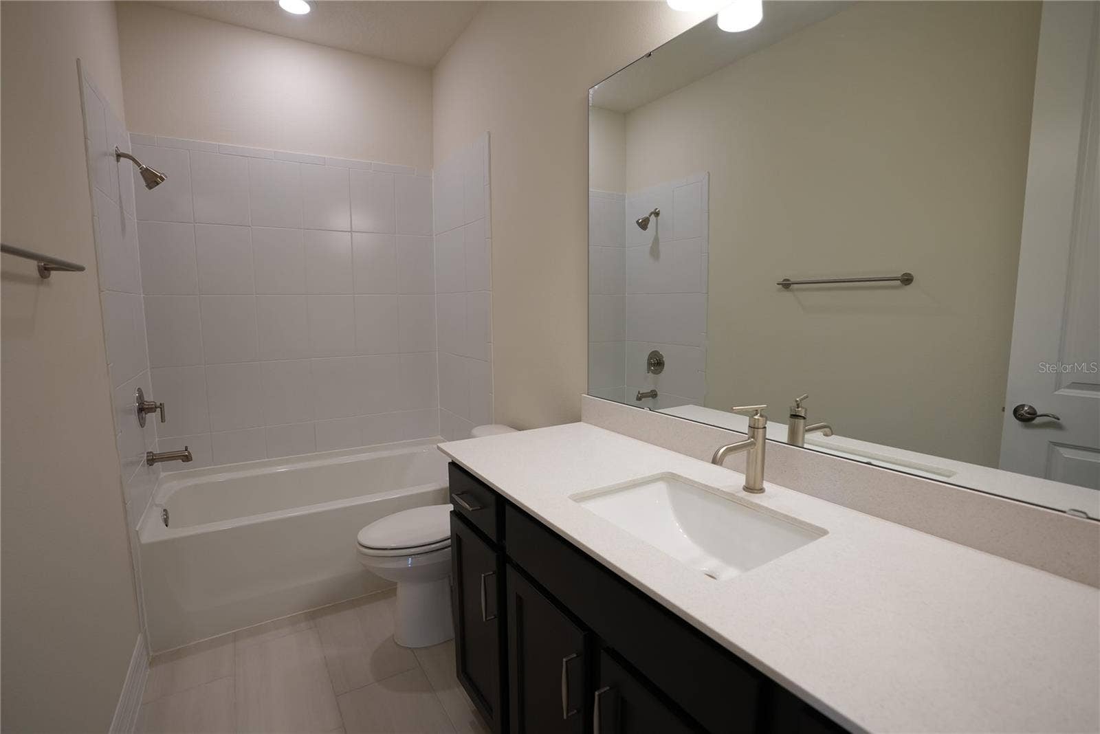 8087 FENTON STREET, Orlando, FL 32836