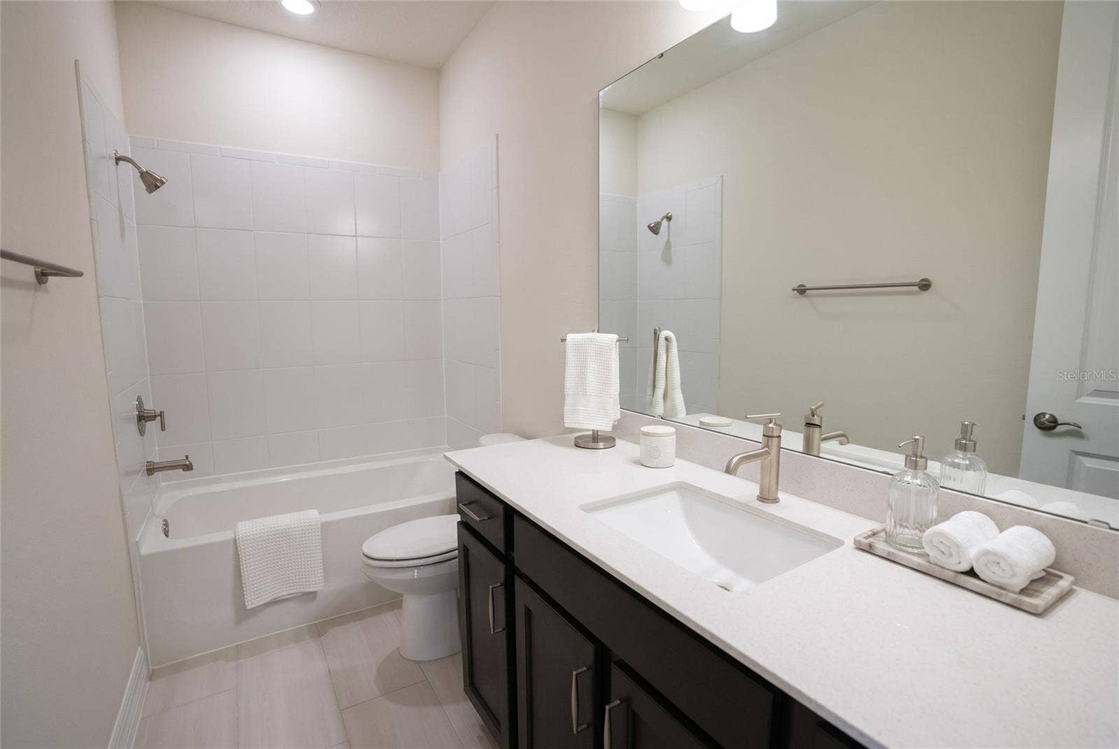 8087 FENTON STREET, Orlando, FL 32836