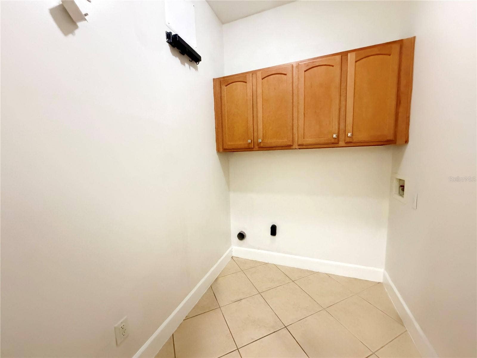 6317 ROLDEN COURT, Mount Dora, FL 32757 6317 ROLDEN COURT, Mount Dora, FL 32757