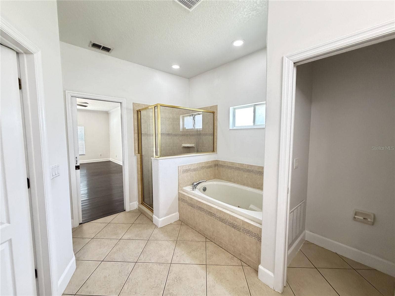6317 ROLDEN COURT, Mount Dora, FL 32757 6317 ROLDEN COURT, Mount Dora, FL 32757