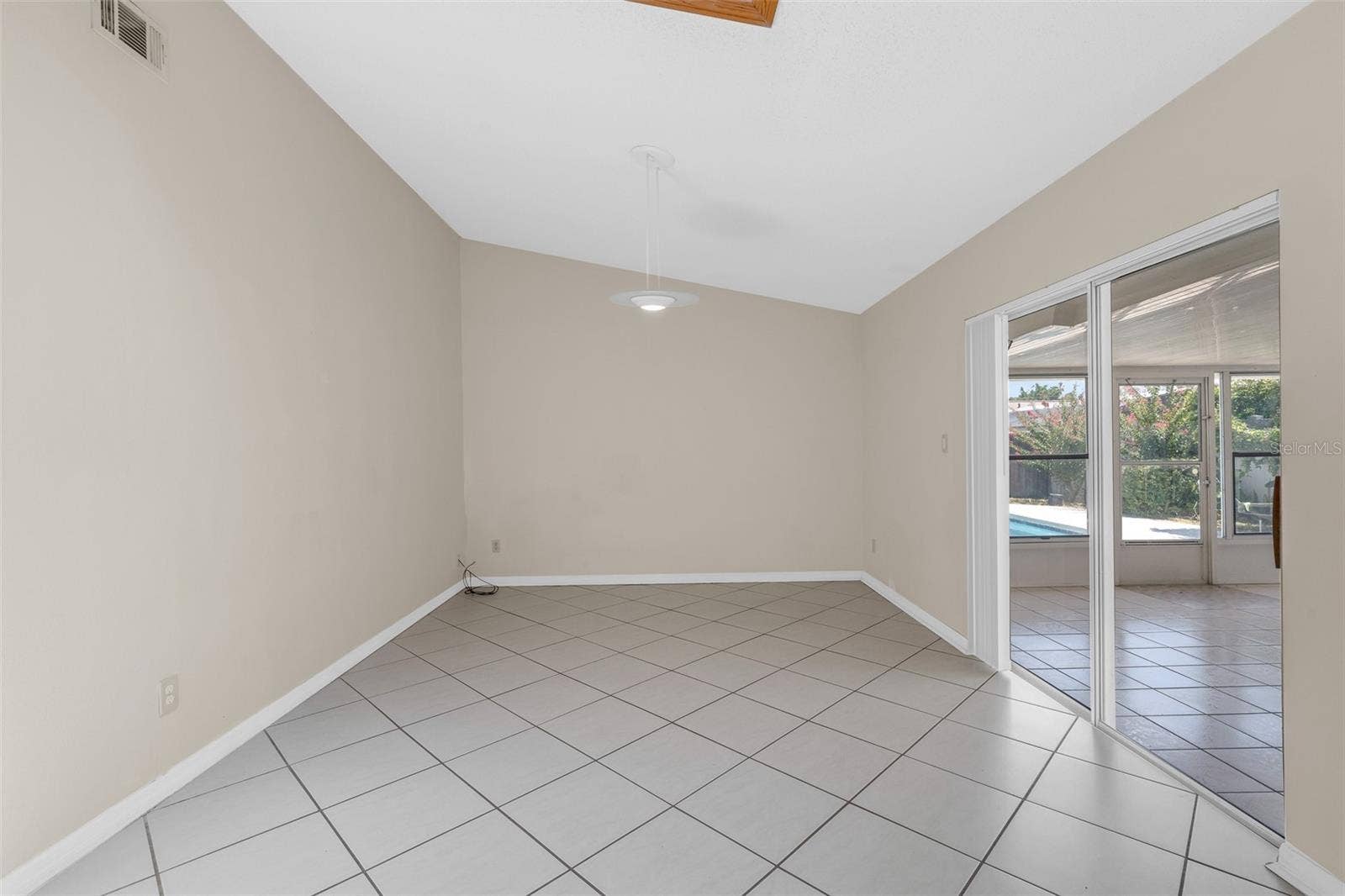 8971 ANGELICA DRIVE, Orlando, FL 32836 8971 ANGELICA DRIVE, Orlando, FL 32836
