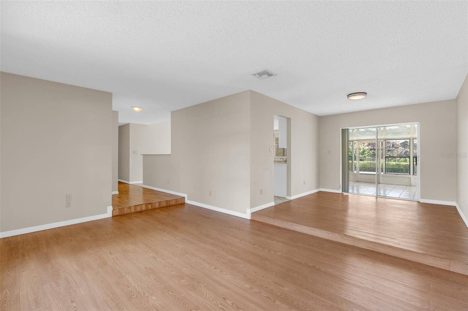 8971 ANGELICA DRIVE, Orlando, FL 32836 8971 ANGELICA DRIVE, Orlando, FL 32836