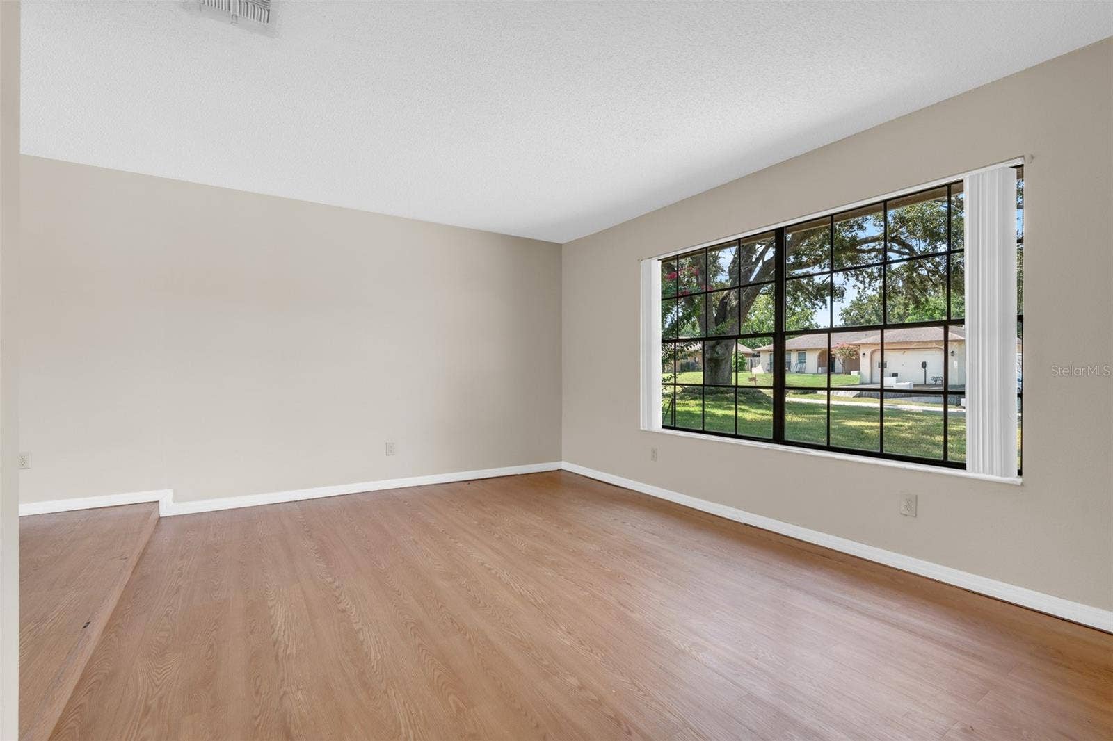 8971 ANGELICA DRIVE, Orlando, FL 32836 8971 ANGELICA DRIVE, Orlando, FL 32836