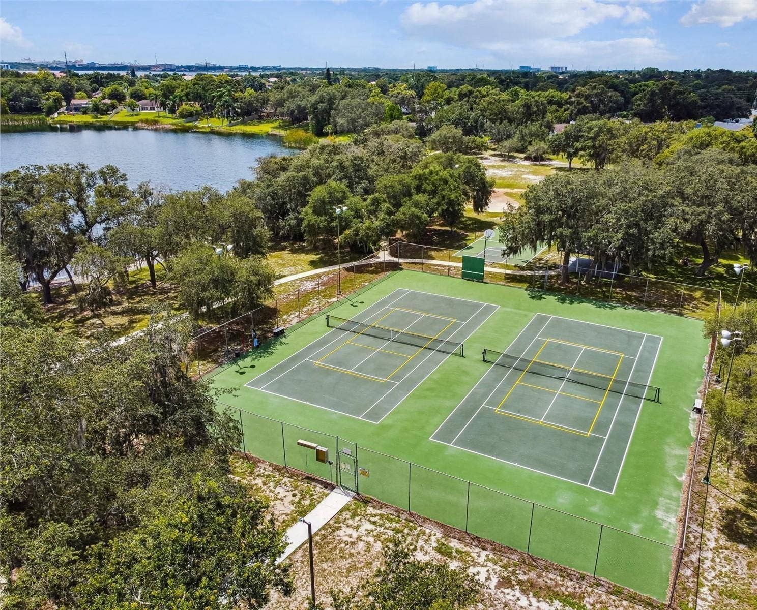 8971 ANGELICA DRIVE, Orlando, FL 32836 8971 ANGELICA DRIVE, Orlando, FL 32836