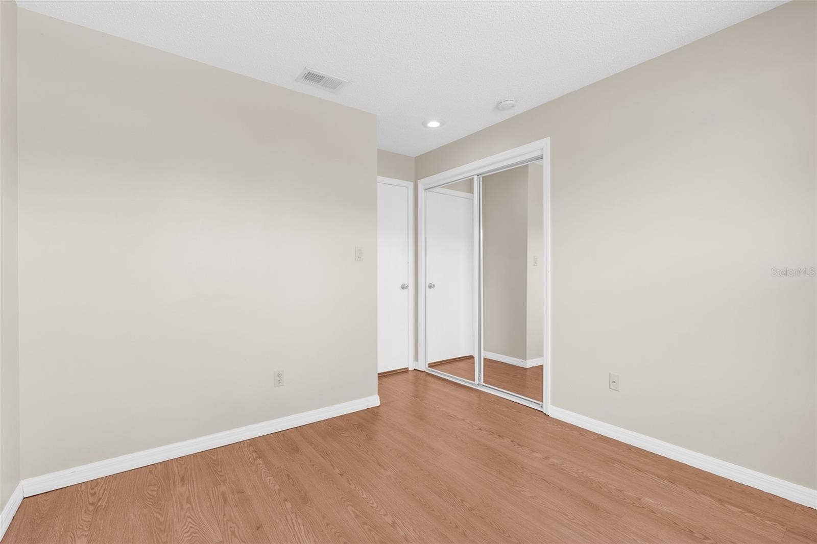 8971 ANGELICA DRIVE, Orlando, FL 32836 8971 ANGELICA DRIVE, Orlando, FL 32836
