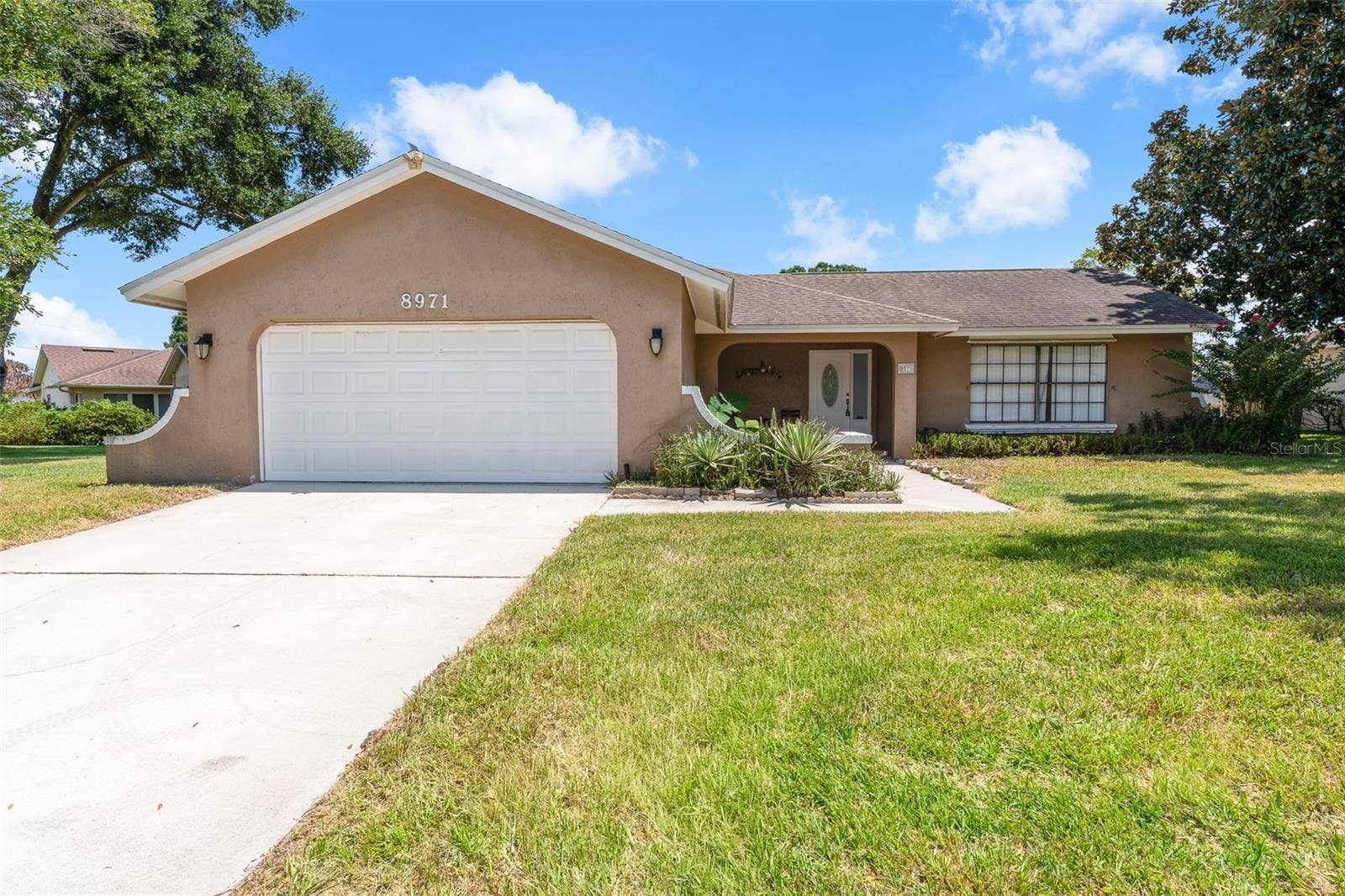 8971 ANGELICA DRIVE, Orlando, FL 32836 8971 ANGELICA DRIVE, Orlando, FL 32836