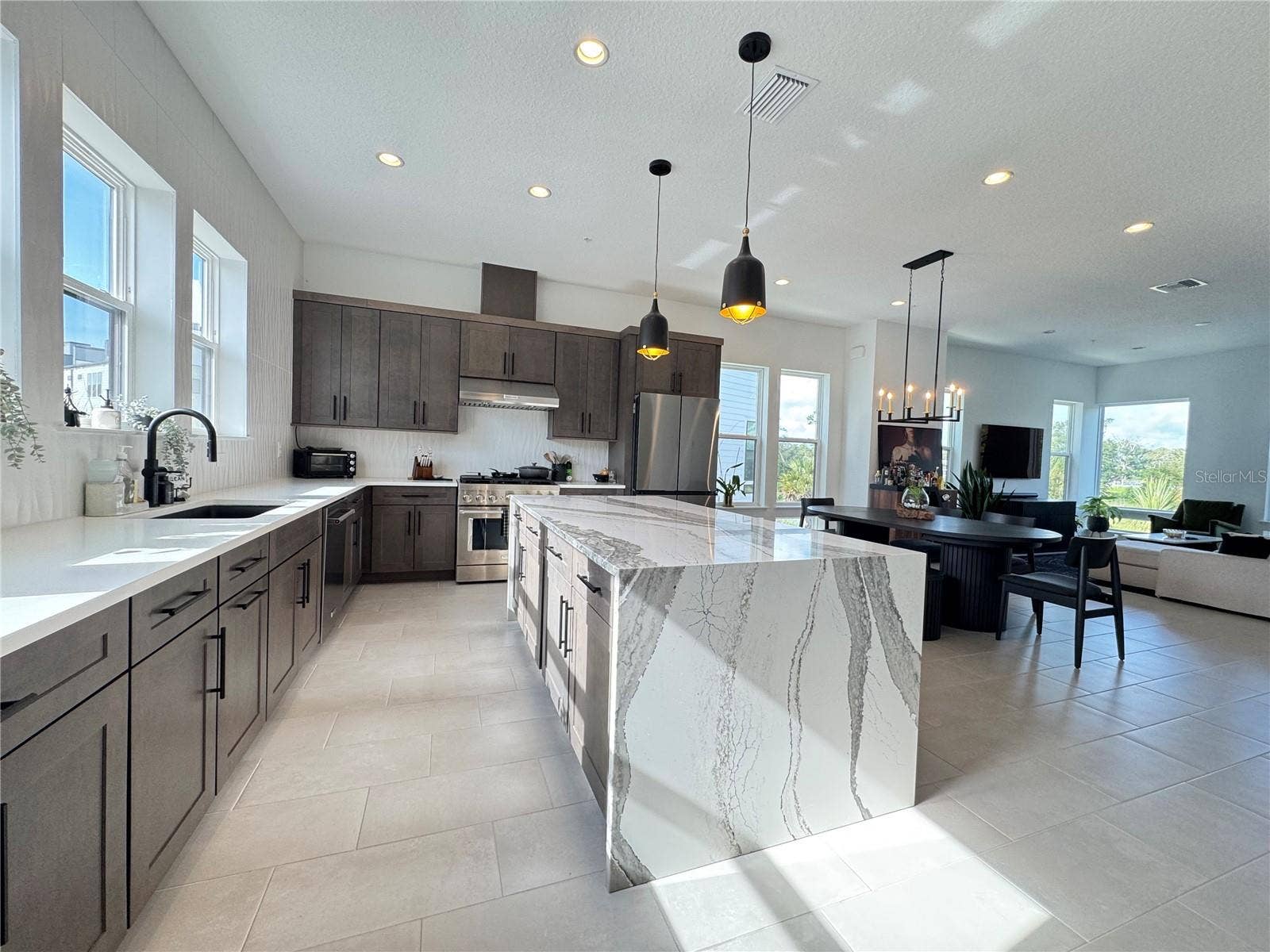 2362 ADDALIA ALLEY, Orlando, FL 32804