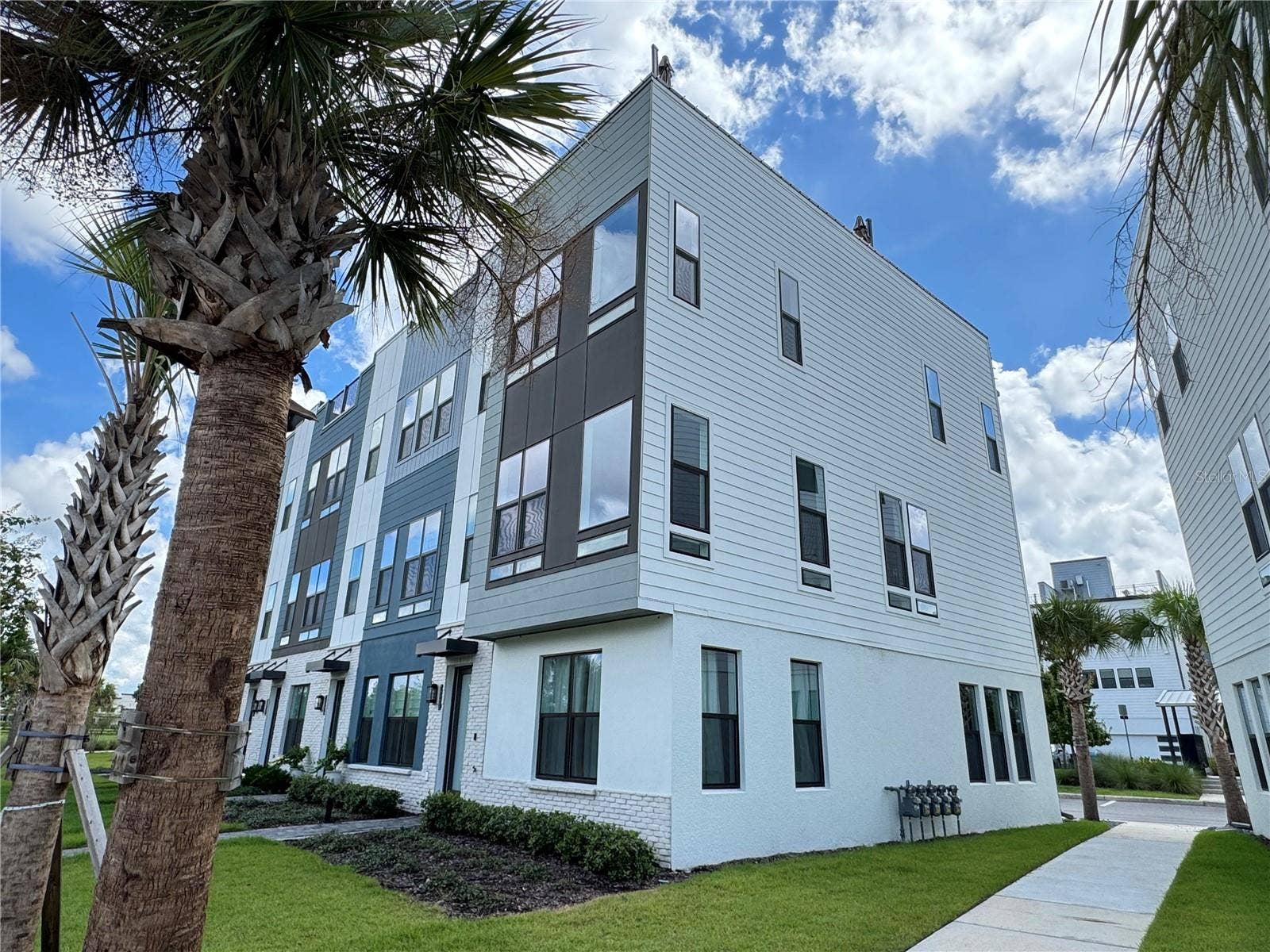 2362 ADDALIA ALLEY, Orlando, FL 32804