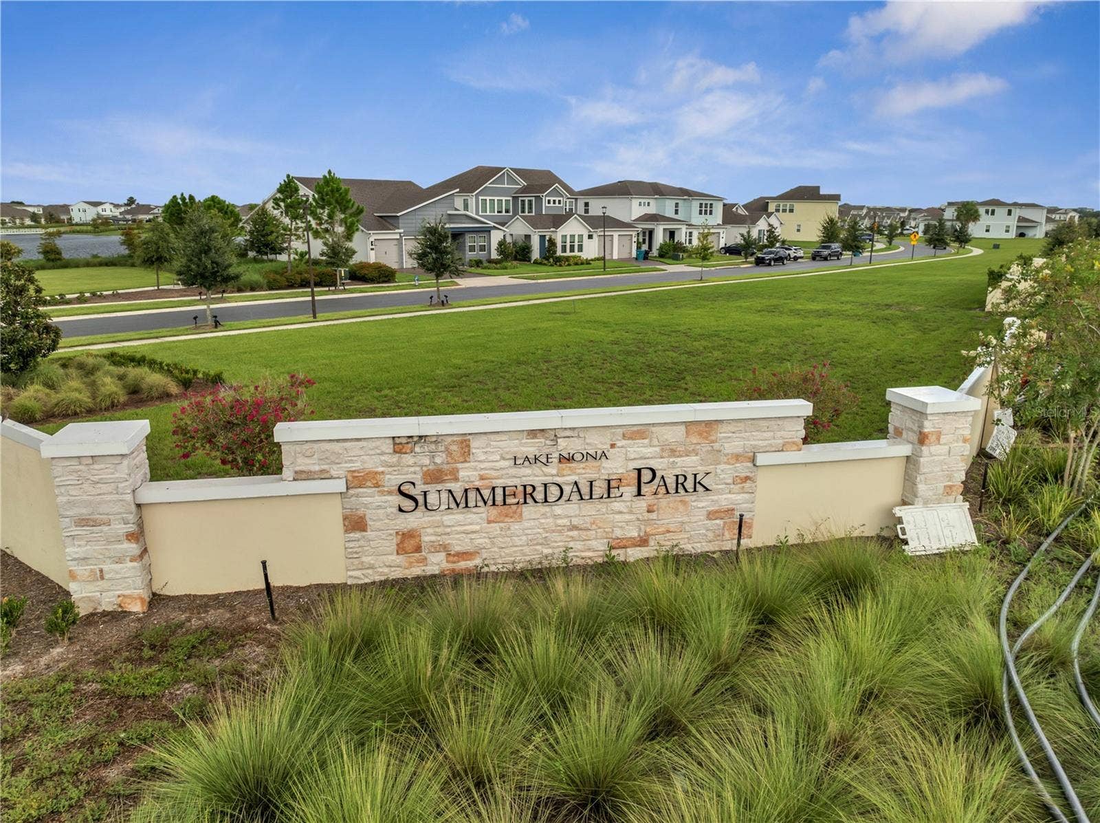 19062 BLUELEAF STREET, Orlando, FL 32827 entrance