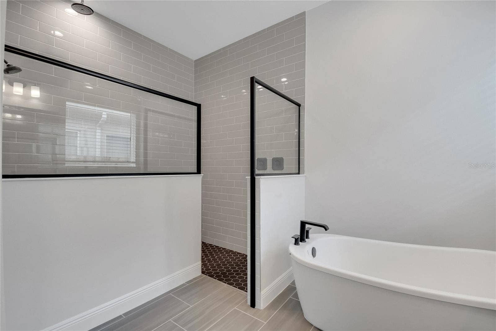 19062 BLUELEAF STREET, Orlando, FL 32827 primary bath