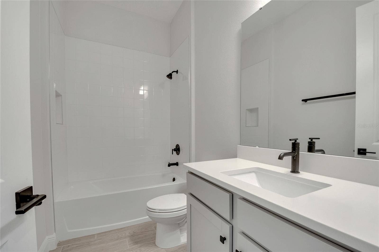 19062 BLUELEAF STREET, Orlando, FL 32827 bathroom