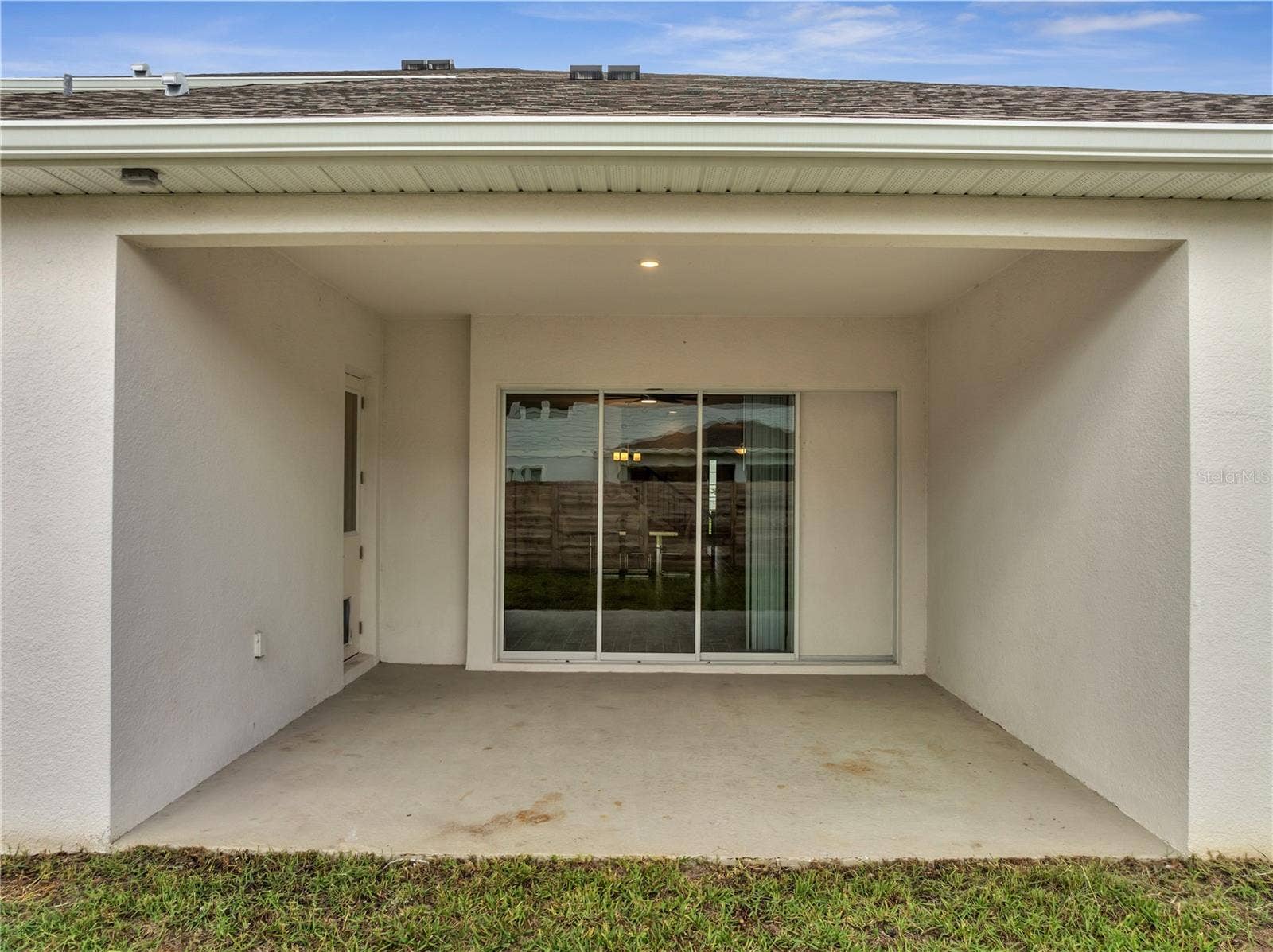 19062 BLUELEAF STREET, Orlando, FL 32827 lenai