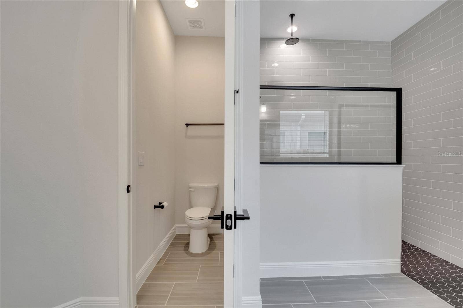 19062 BLUELEAF STREET, Orlando, FL 32827 primary bath