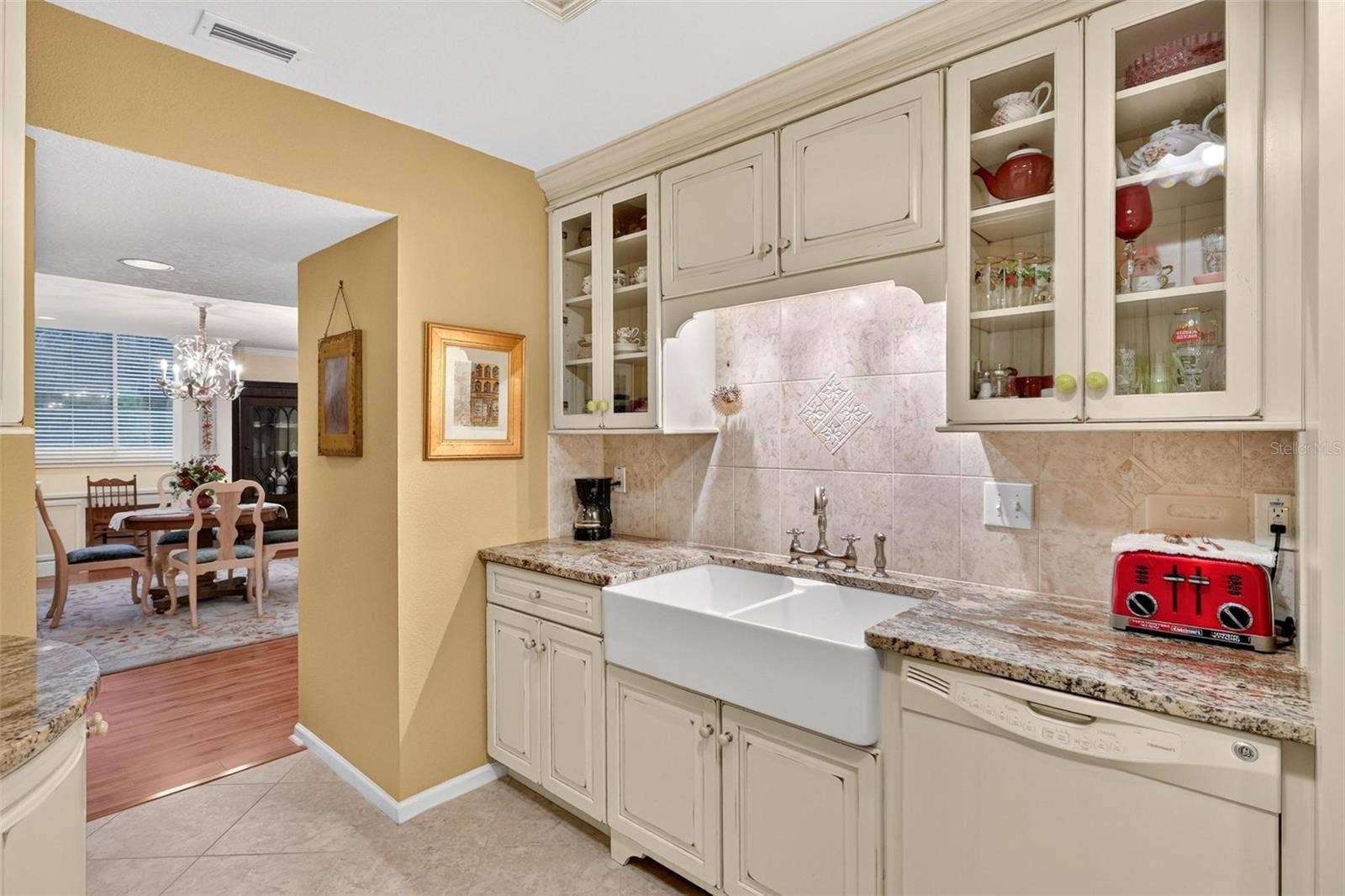 250 CAROLINA AVENUE, #205, Winter Park, FL 32789 250 CAROLINA AVENUE, #205, Winter Park, FL 32789