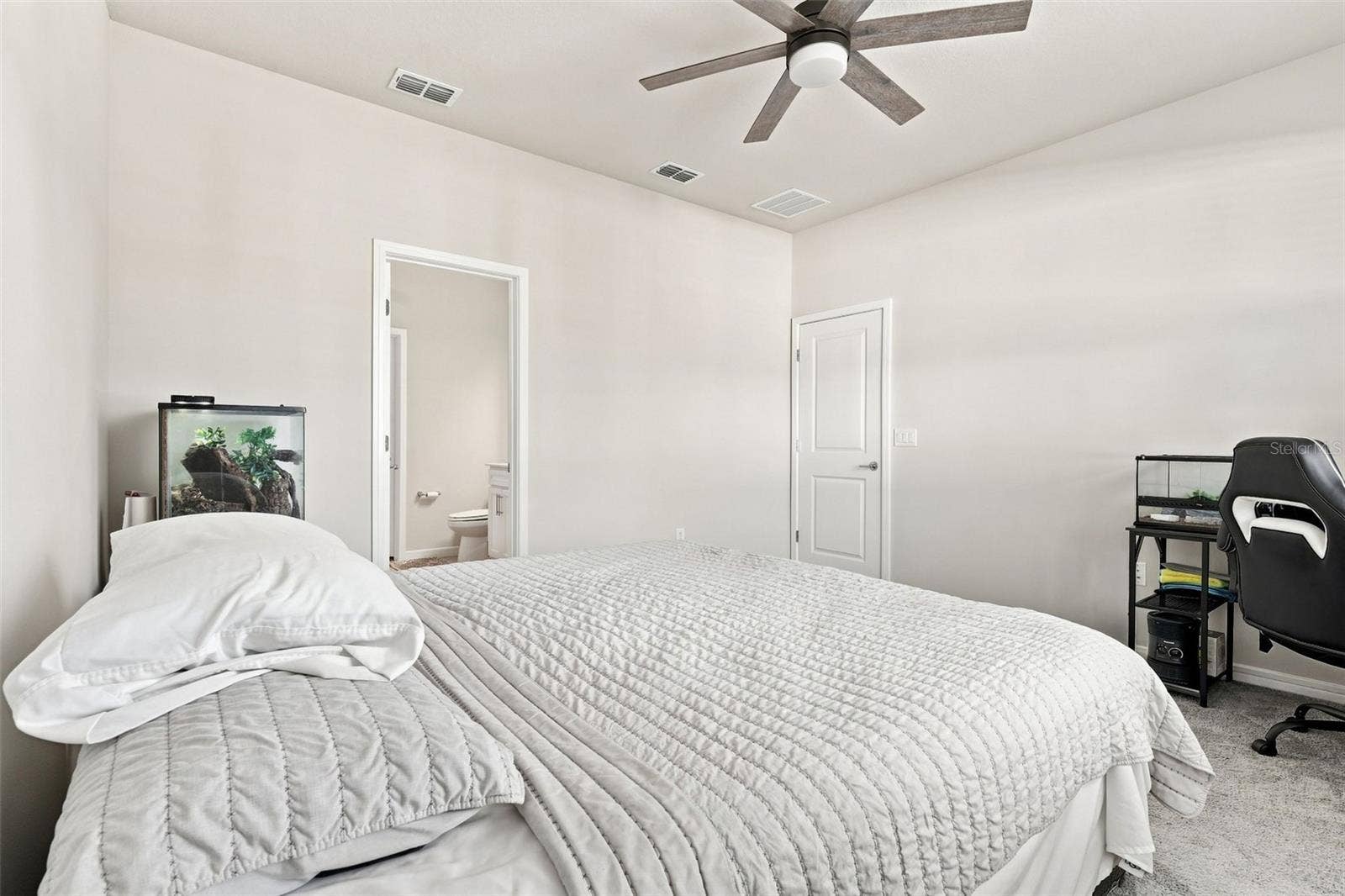 3545 TREETOP STREET, Deland, FL 32724 3545 TREETOP STREET, Deland, FL 32724
