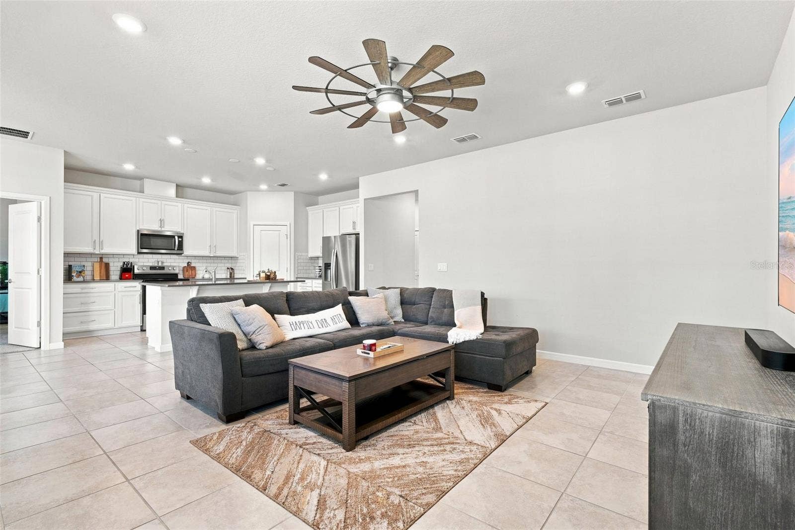 3545 TREETOP STREET, Deland, FL 32724 3545 TREETOP STREET, Deland, FL 32724
