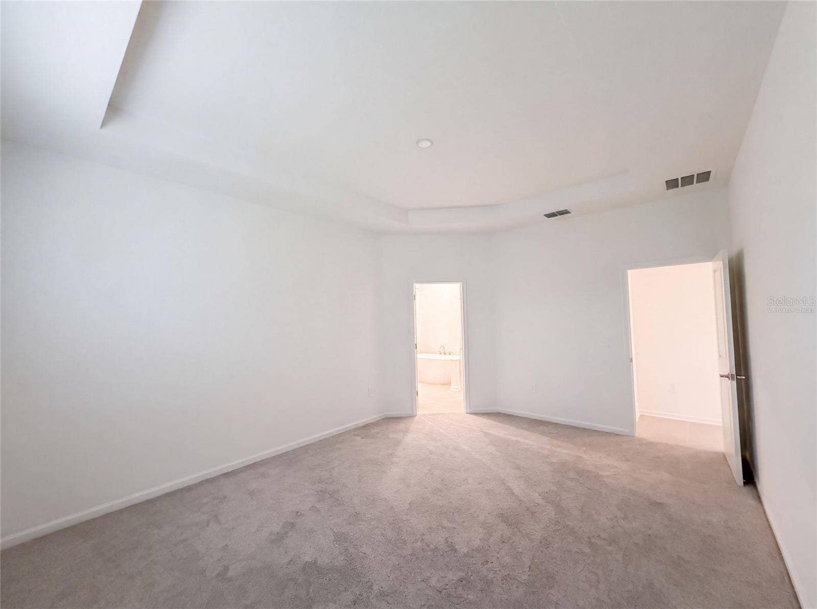 669 TUNDRA LOOP, Groveland, FL 34736 Virtually Staged