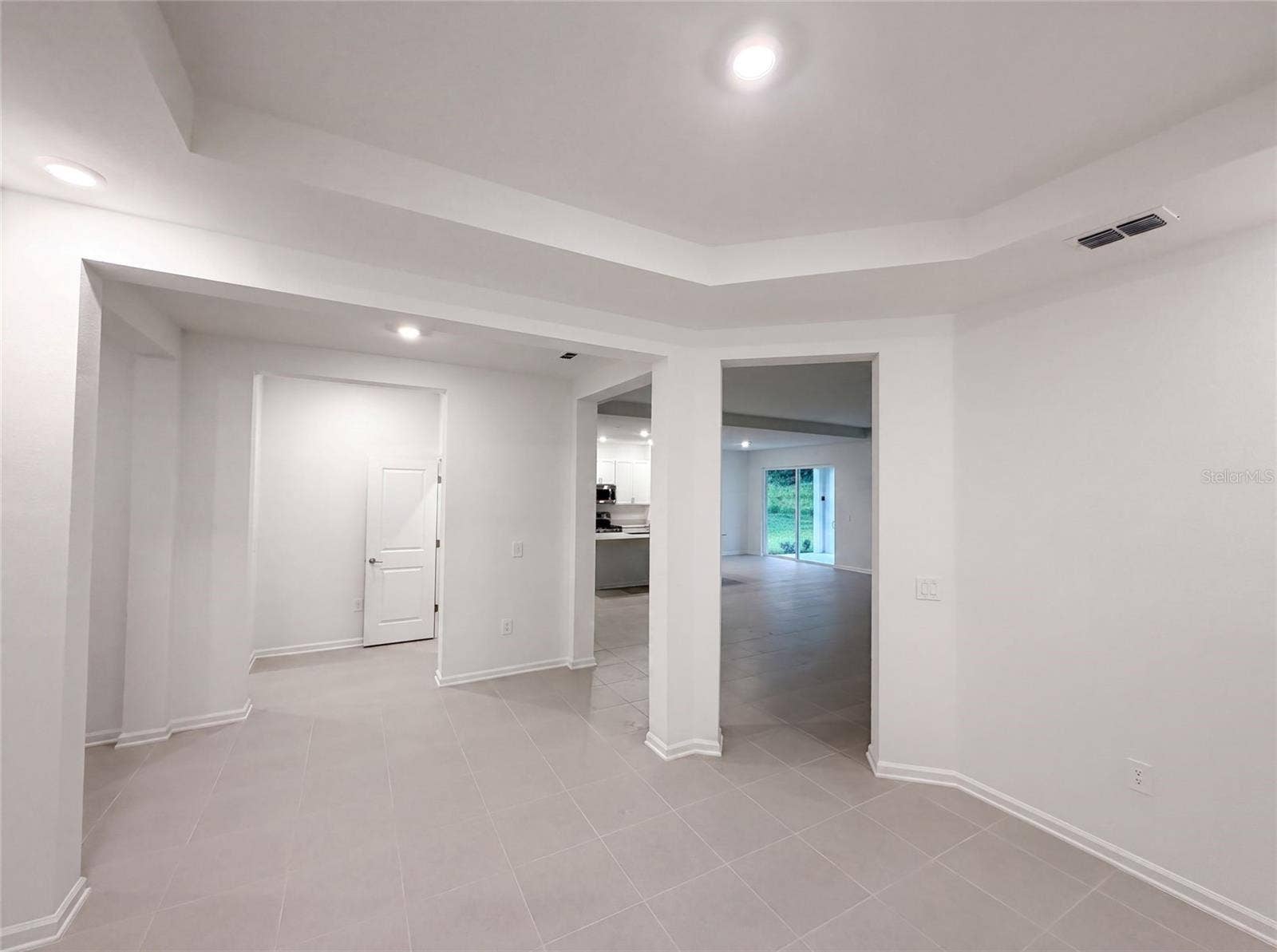 669 TUNDRA LOOP, Groveland, FL 34736 669 TUNDRA LOOP, Groveland, FL 34736